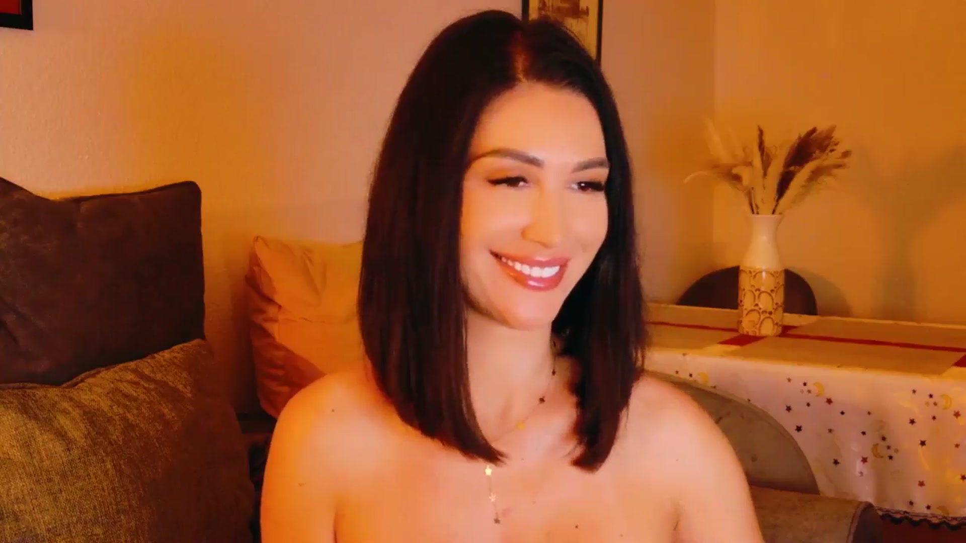 Gallery image thumbnail from AllisonDesire's myfreecams stream on, 06/29/2024, 19:33 image 7 of 20