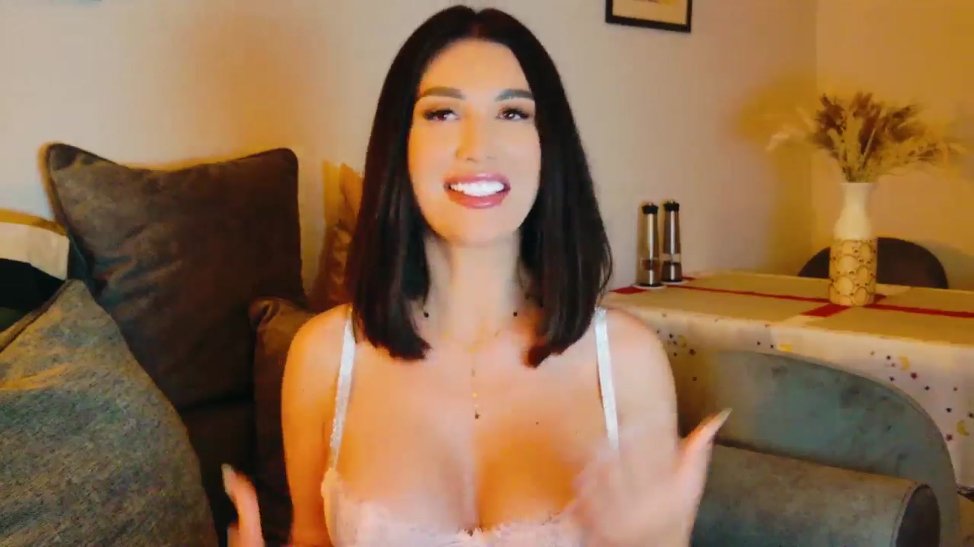 Gallery image thumbnail from AllisonDesire's myfreecams stream on, 07/03/2024, 19:46 image 14 of 20