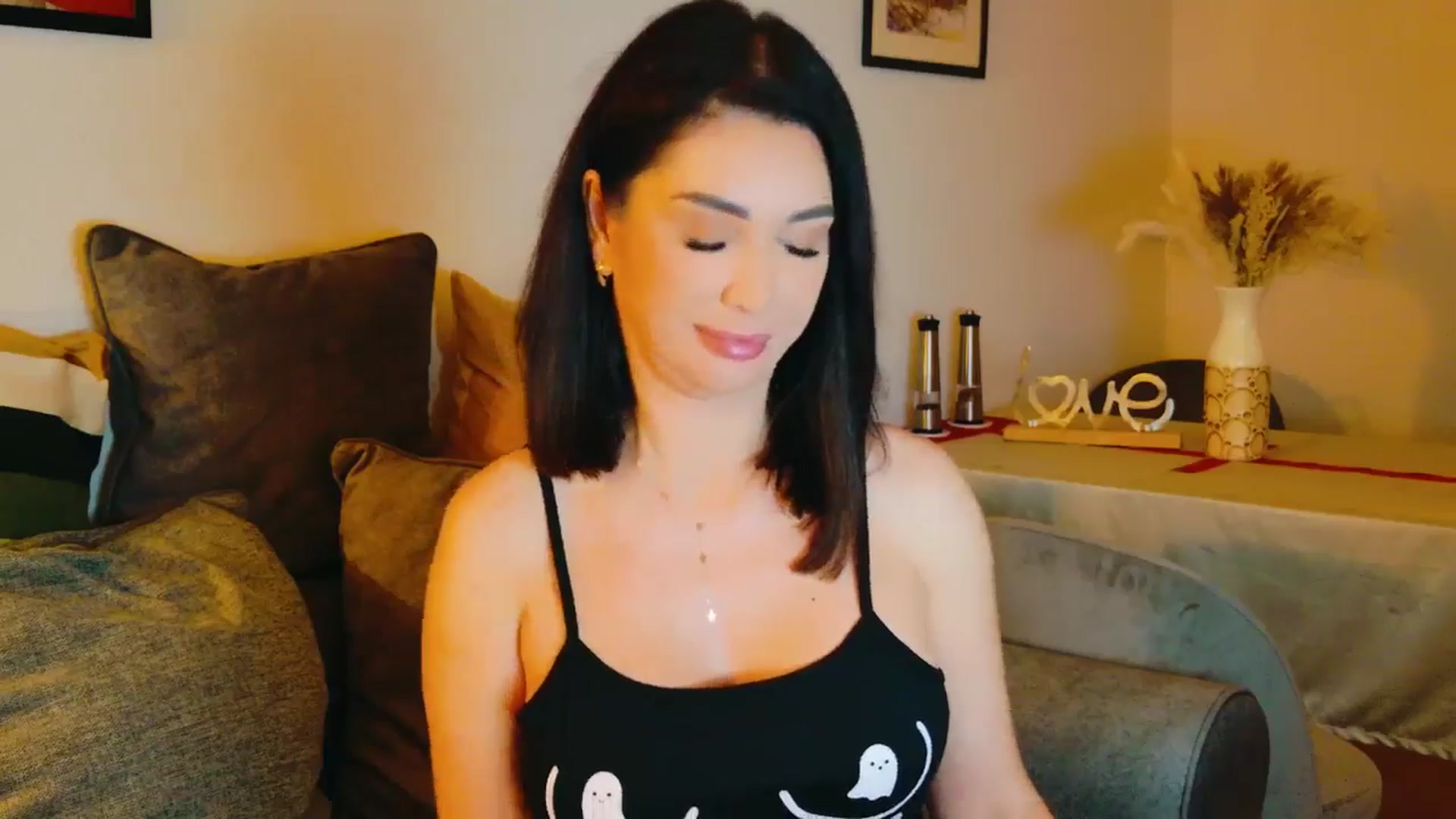 Gallery image thumbnail from AllisonDesire's myfreecams stream on, 07/06/2024, 21:11 image 14 of 20