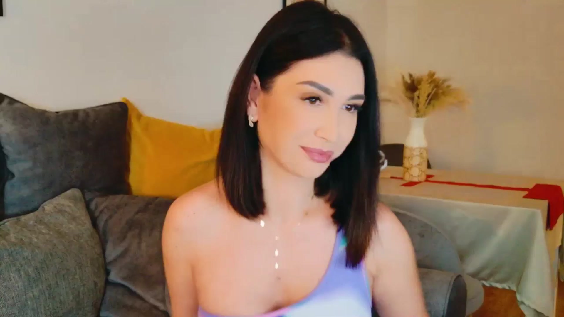 Gallery image thumbnail from AllisonDesire's myfreecams stream on, 07/12/2024, 17:25 image 1 of 20
