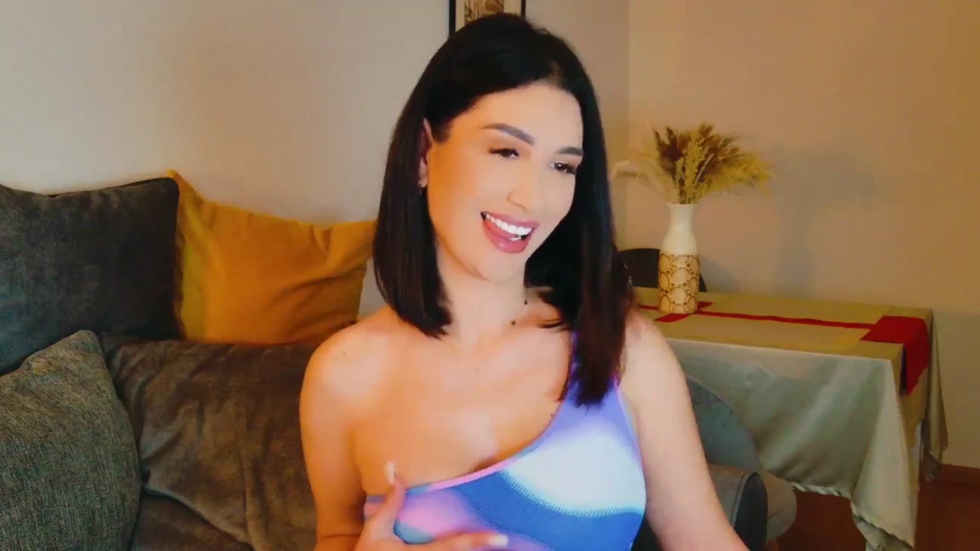 Gallery image thumbnail from AllisonDesire's myfreecams stream on, 07/12/2024, 17:25 image 13 of 20