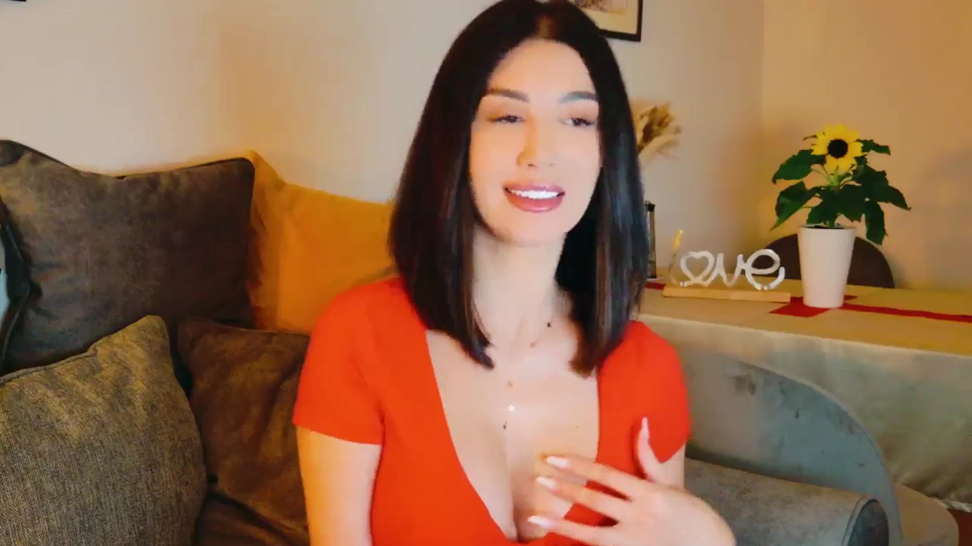 Gallery image thumbnail from AllisonDesire's myfreecams stream on, 07/13/2024, 18:41 image 18 of 20