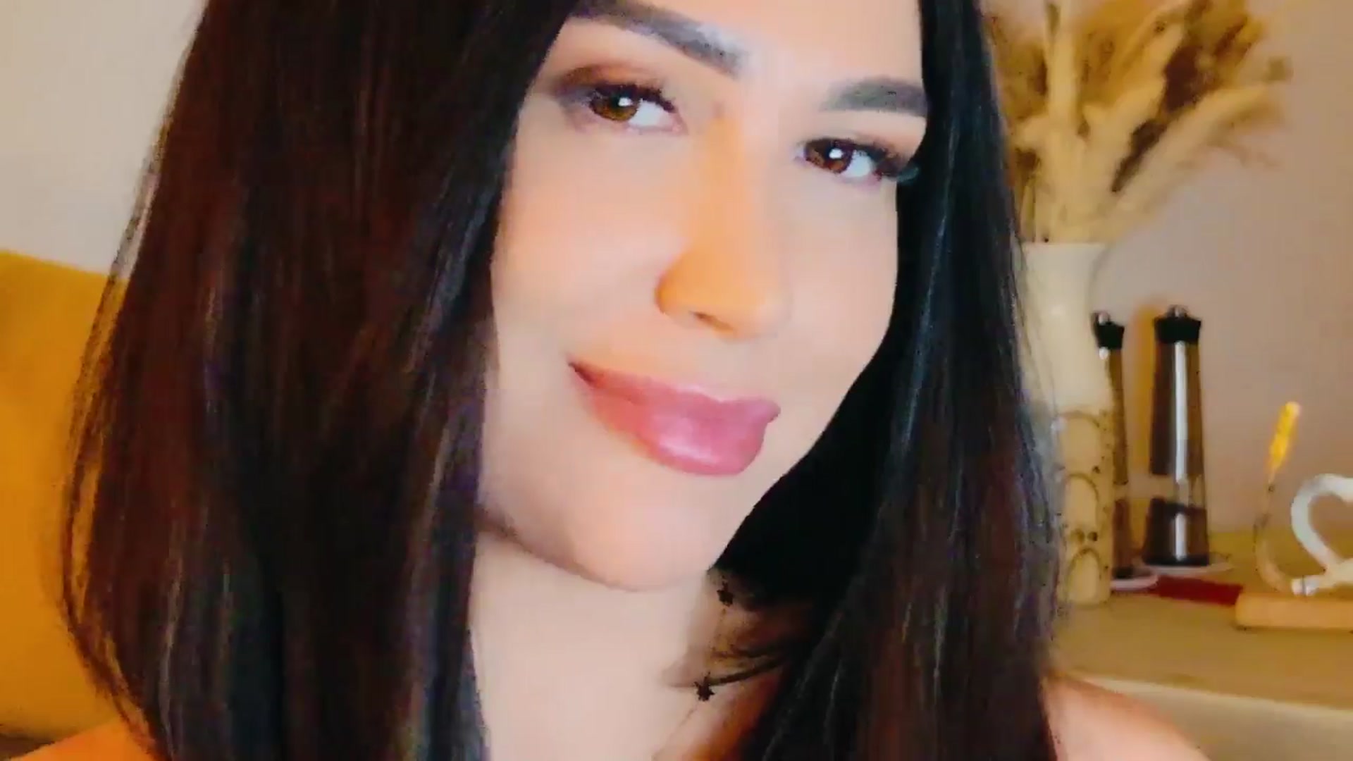 Gallery image thumbnail from AllisonDesire's myfreecams stream on, 07/13/2024, 22:08 image 19 of 20