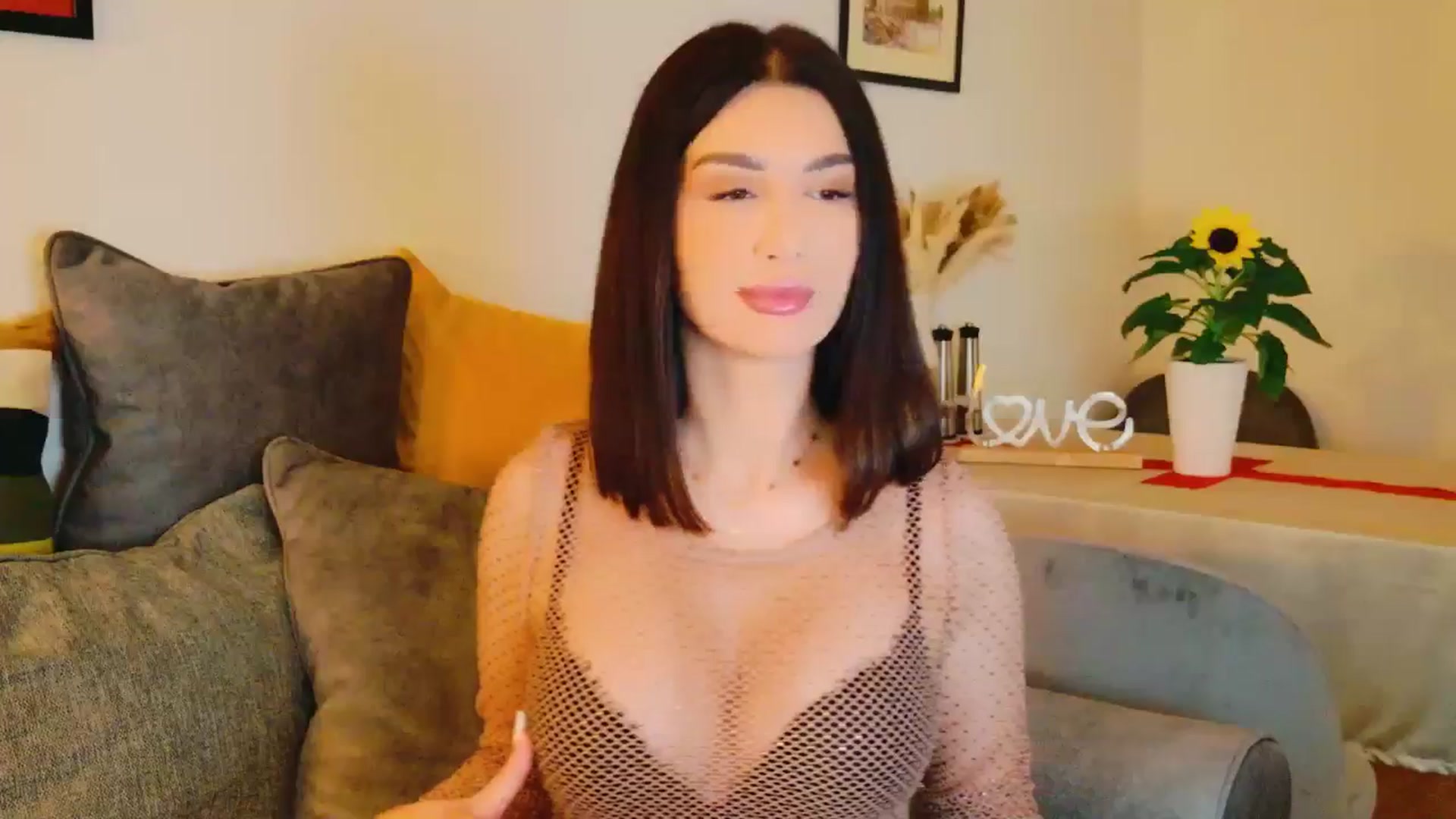 Gallery image thumbnail from AllisonDesire's myfreecams stream on, 07/14/2024, 13:51 image 16 of 20