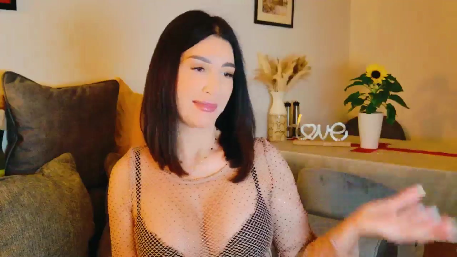 Gallery image thumbnail from AllisonDesire's myfreecams stream on, 07/14/2024, 16:37 image 13 of 20