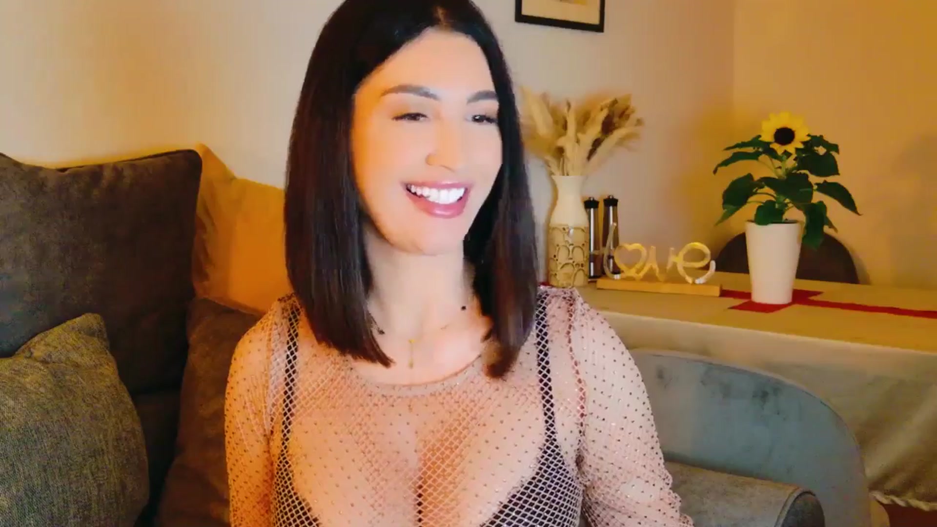 Gallery image thumbnail from AllisonDesire's myfreecams stream on, 07/14/2024, 18:33 image 16 of 20