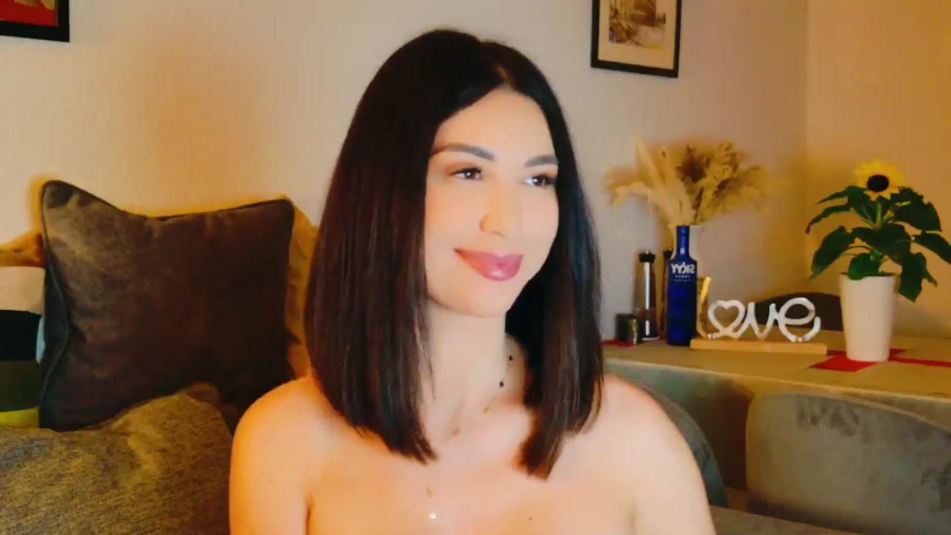 Gallery image thumbnail from AllisonDesire's myfreecams stream on, 07/15/2024, 18:15 image 10 of 20