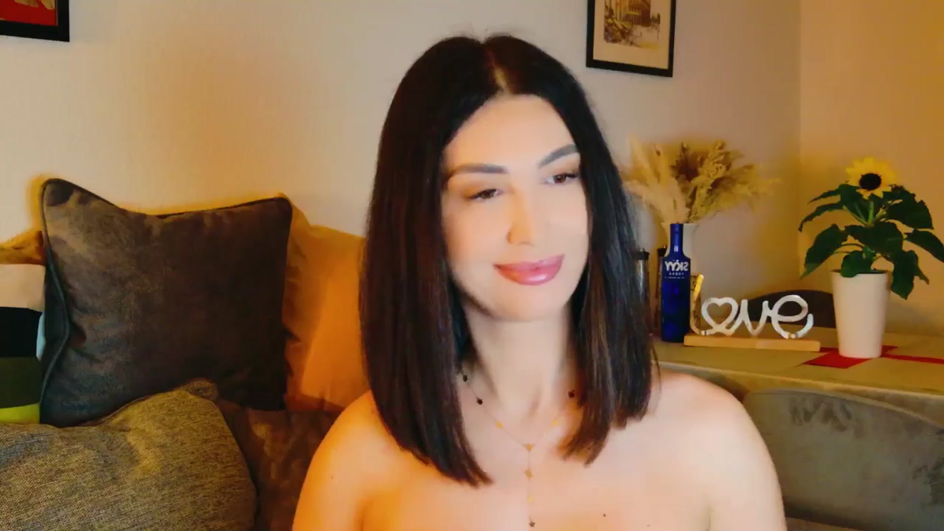 Gallery image thumbnail from AllisonDesire's myfreecams stream on, 07/15/2024, 18:15 image 13 of 20