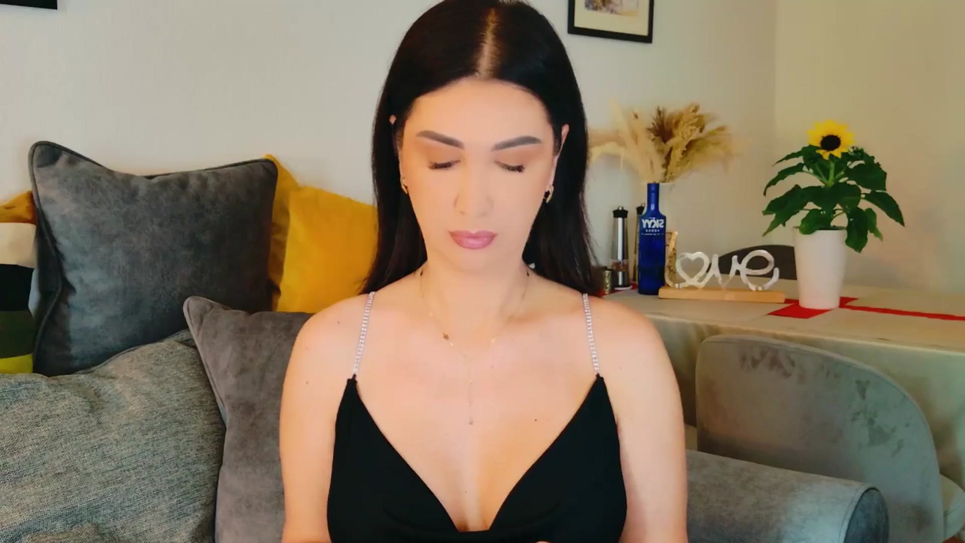 Gallery image thumbnail from AllisonDesire's myfreecams stream on, 07/16/2024, 13:25 image 2 of 20