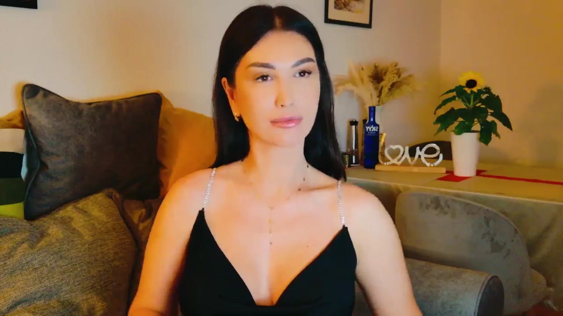 Gallery image thumbnail from AllisonDesire's myfreecams stream on, 07/16/2024, 17:42 image 5 of 20