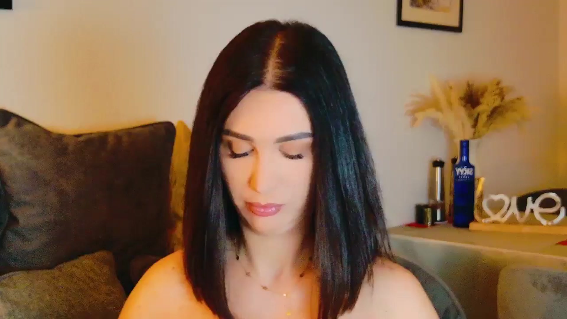 Gallery image thumbnail from AllisonDesire's myfreecams stream on, 07/17/2024, 17:39 image 1 of 20