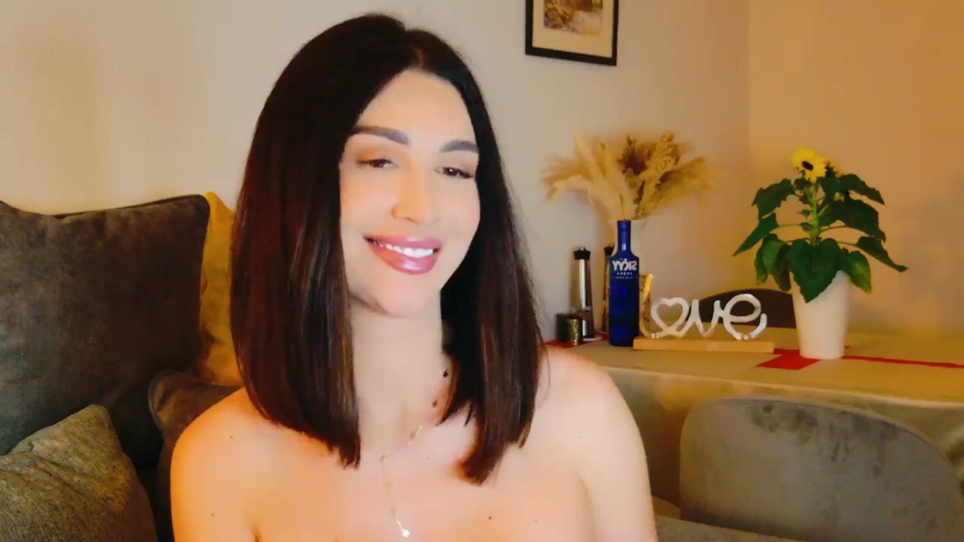 Gallery image thumbnail from AllisonDesire's myfreecams stream on, 07/20/2024, 17:35 image 4 of 20