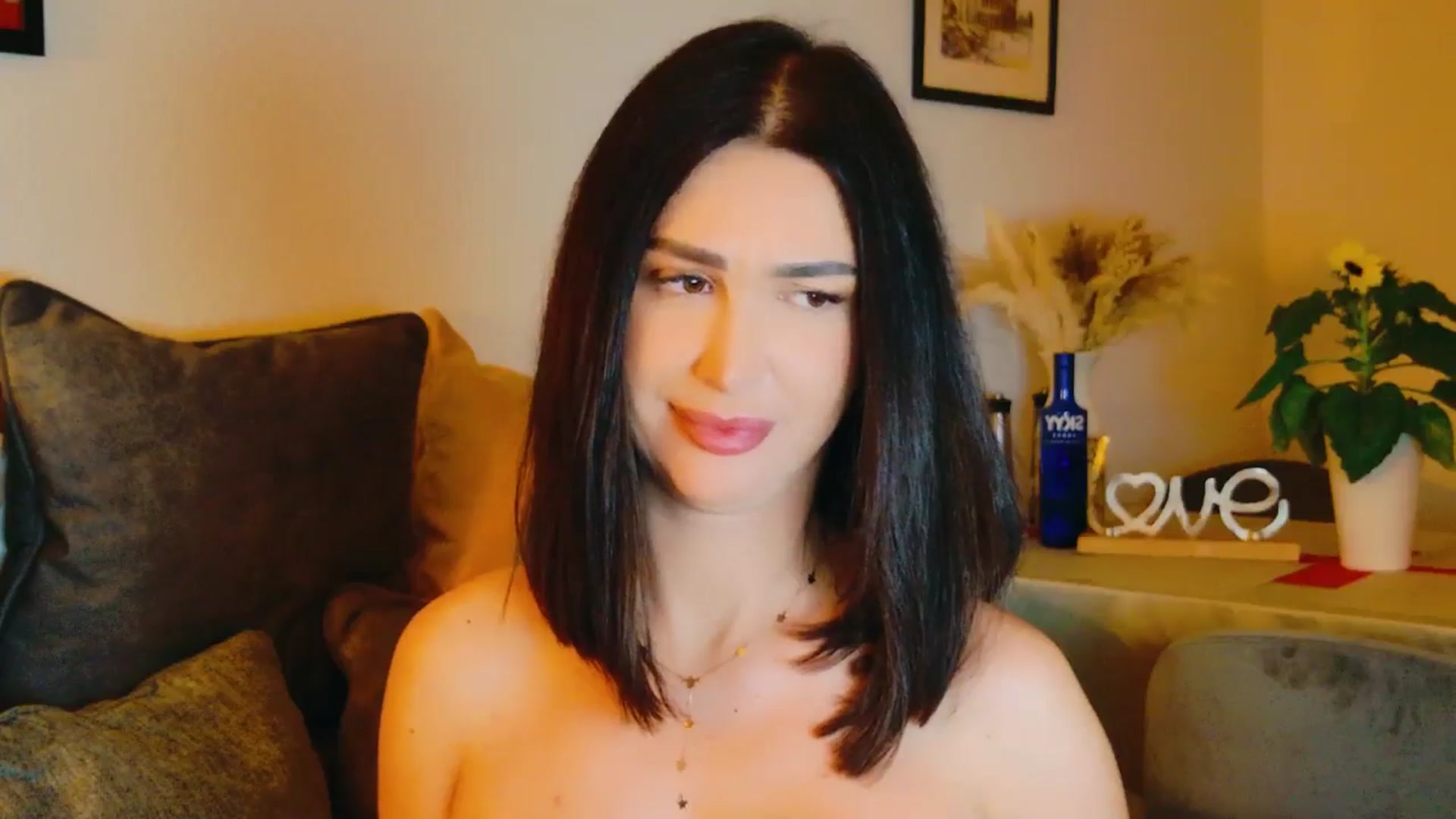 Gallery image thumbnail from AllisonDesire's myfreecams stream on, 07/20/2024, 20:34 image 15 of 20