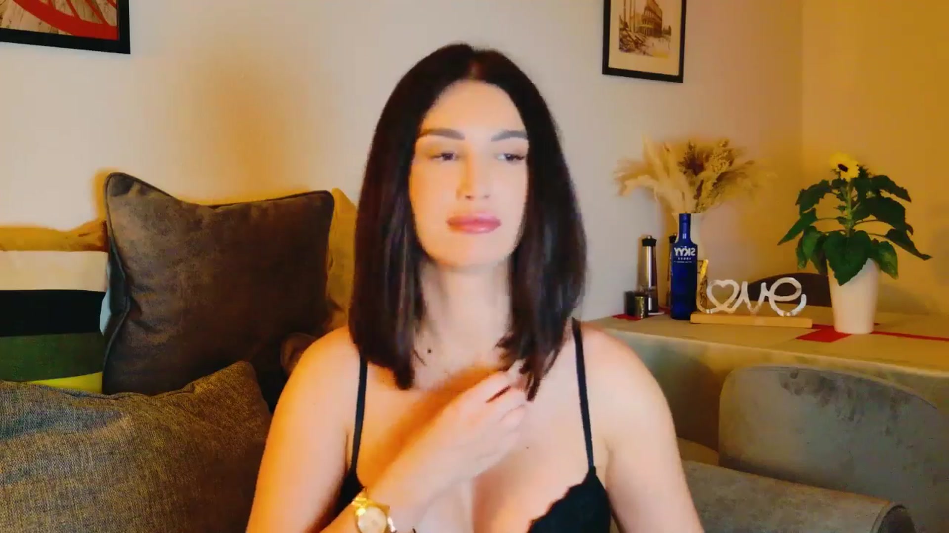 Gallery image thumbnail from AllisonDesire's myfreecams stream on, 07/20/2024, 22:12 image 3 of 20