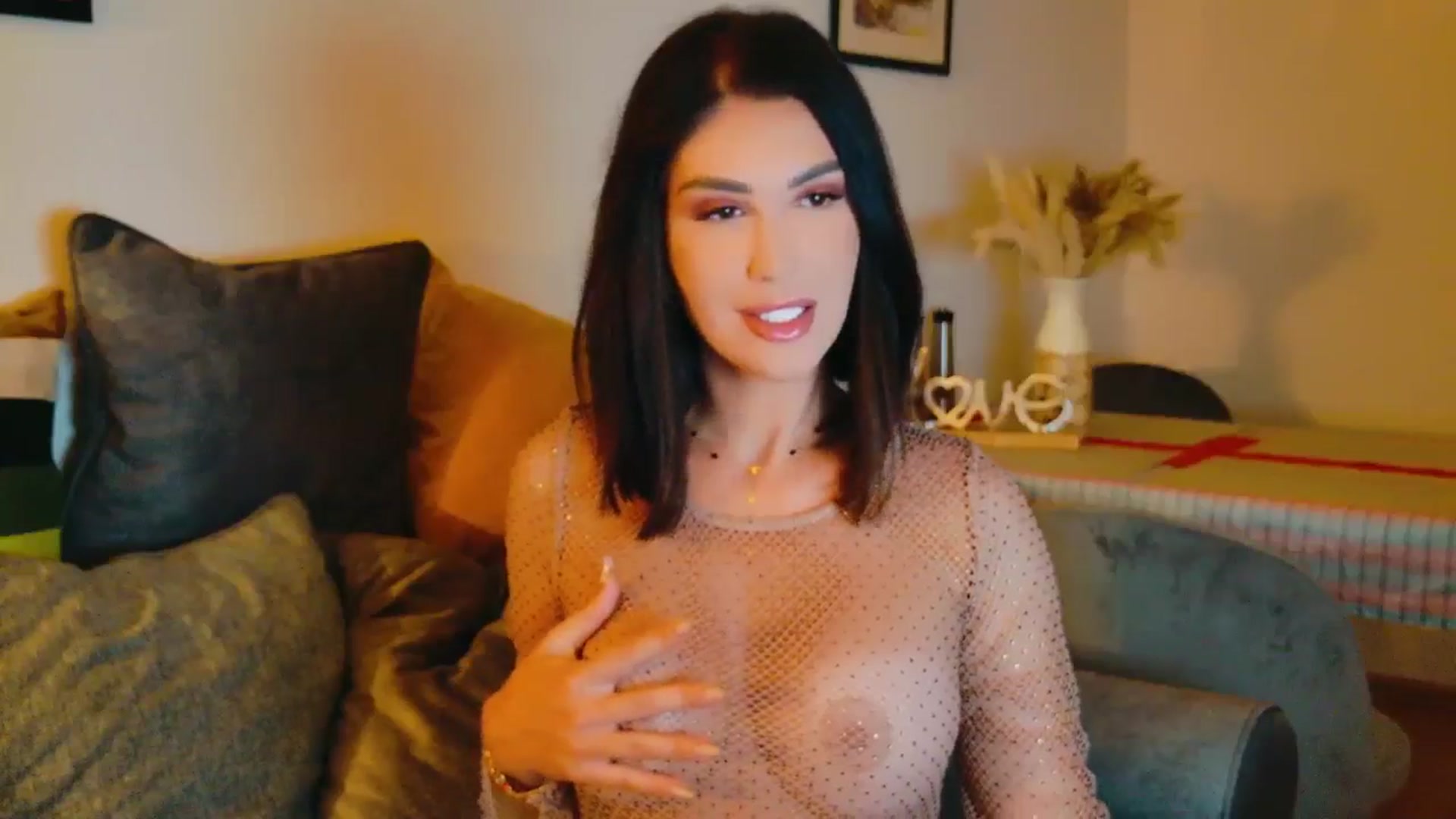 Gallery image thumbnail from AllisonDesire's myfreecams stream on, 08/05/2024, 18:32 image 20 of 20