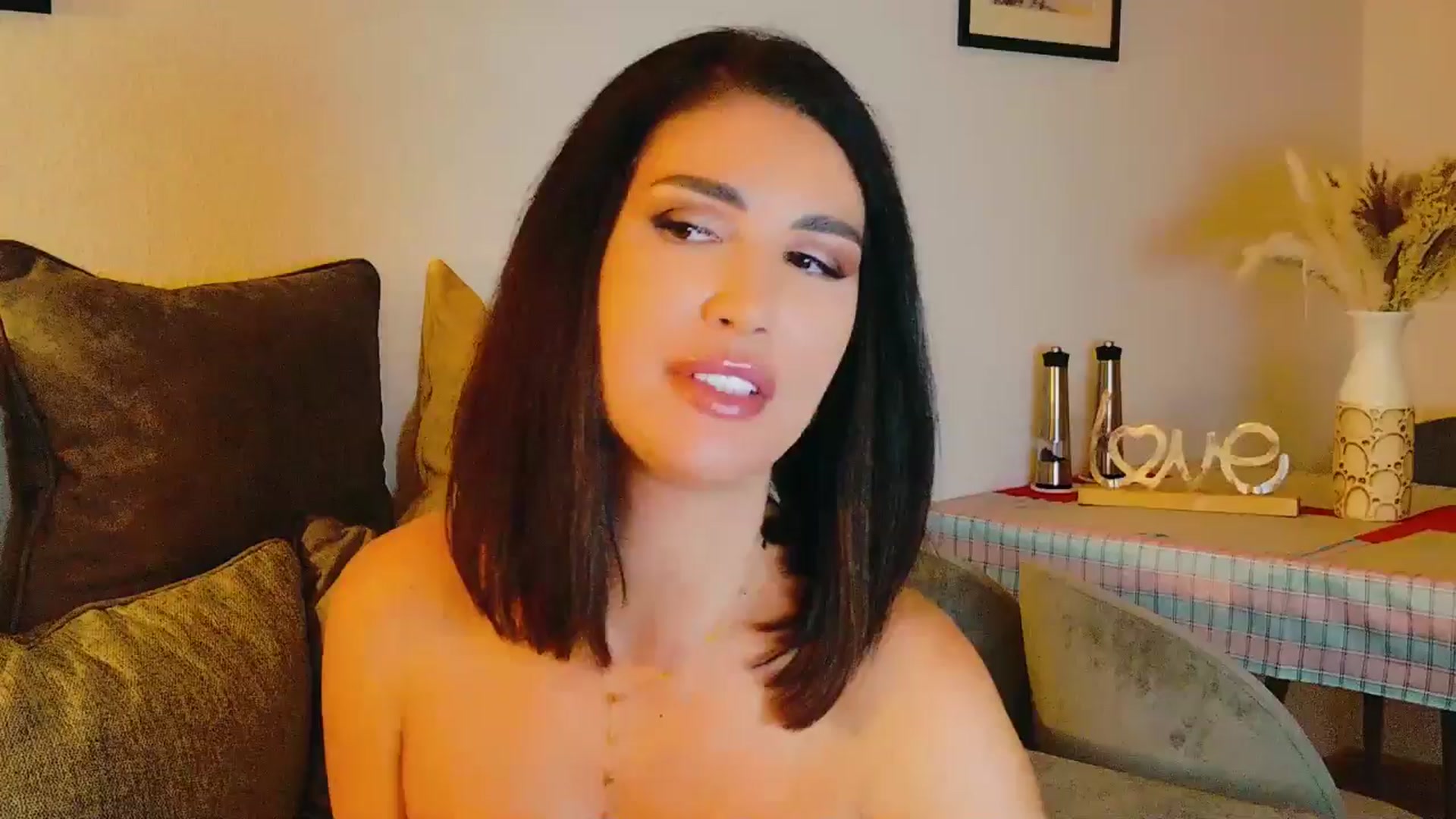 Gallery image thumbnail from AllisonDesire's myfreecams stream on, 08/07/2024, 19:47 image 18 of 20