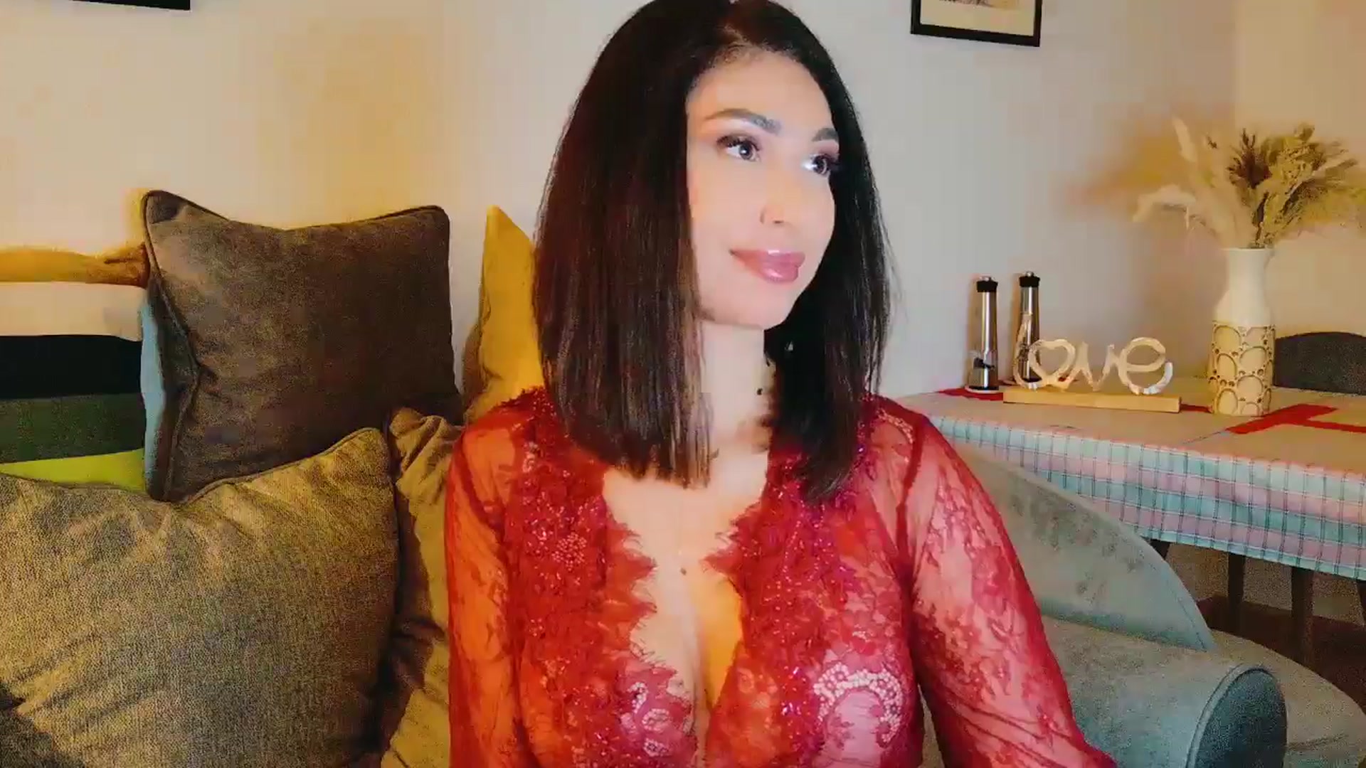 Gallery image thumbnail from AllisonDesire's myfreecams stream on, 08/07/2024, 20:41 image 16 of 20