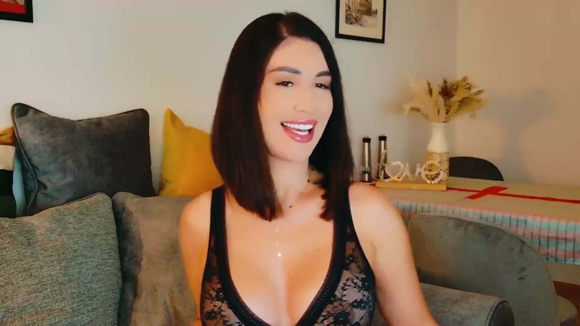 Gallery image thumbnail from AllisonDesire's myfreecams stream on, 08/09/2024, 18:34 image 2 of 20