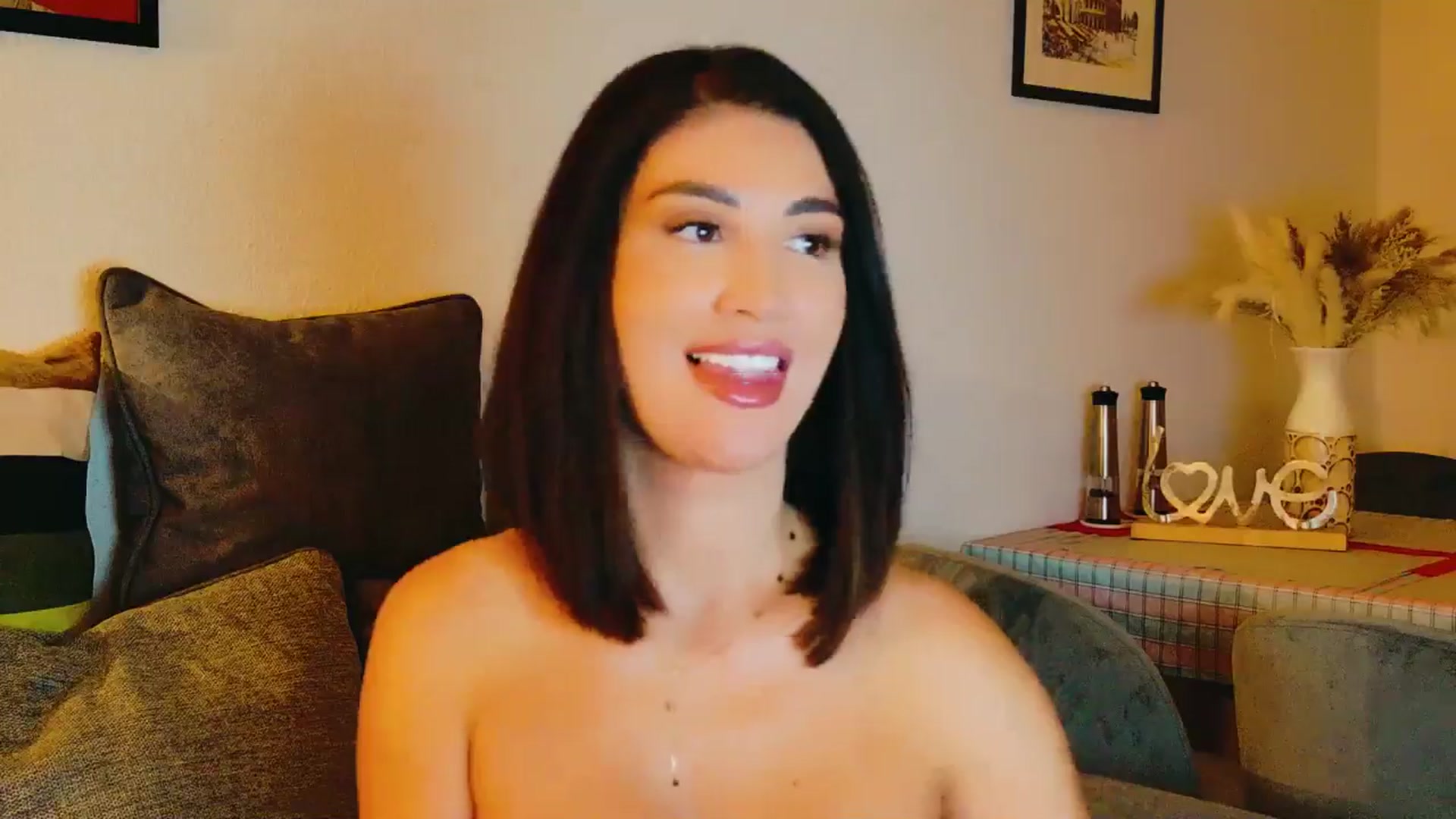 Gallery image thumbnail from AllisonDesire's myfreecams stream on, 08/09/2024, 20:12 image 17 of 20