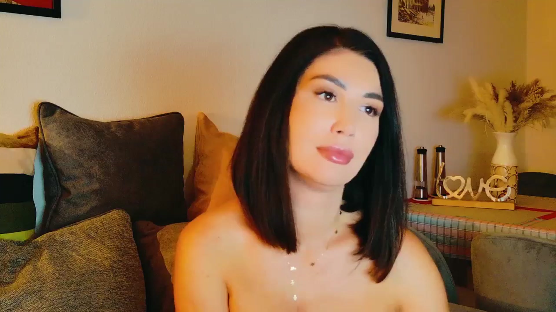 Gallery image thumbnail from AllisonDesire's myfreecams stream on, 08/09/2024, 20:12 image 8 of 20