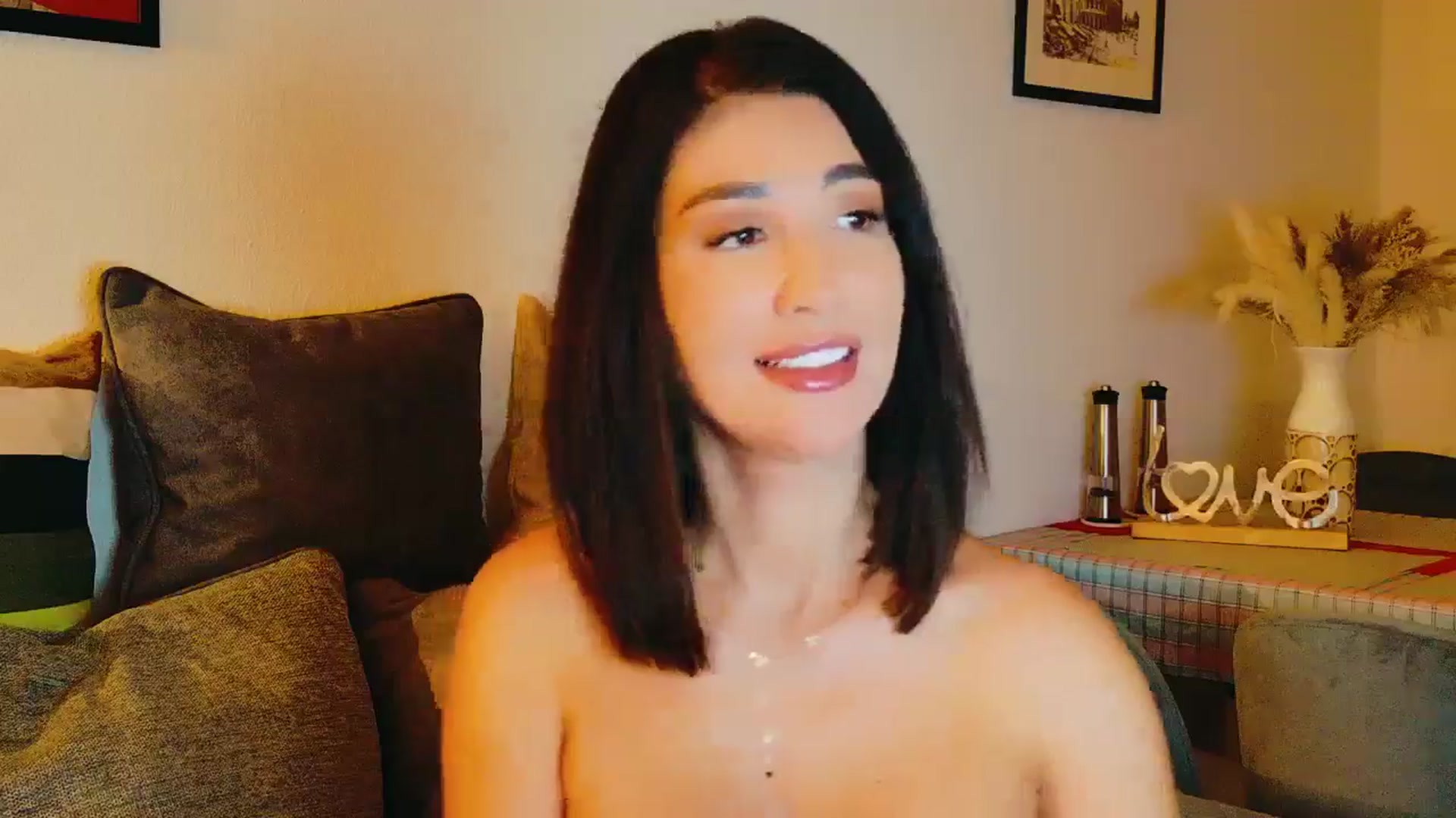 Gallery image thumbnail from AllisonDesire's myfreecams stream on, 08/09/2024, 20:12 image 5 of 20