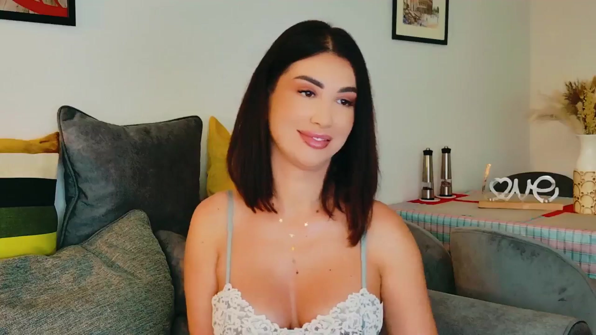 Gallery image thumbnail from AllisonDesire's myfreecams stream on, 08/11/2024, 14:35 image 18 of 20
