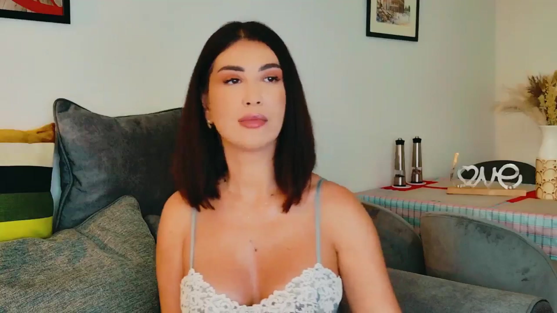 Gallery image thumbnail from AllisonDesire's myfreecams stream on, 08/11/2024, 14:35 image 19 of 20