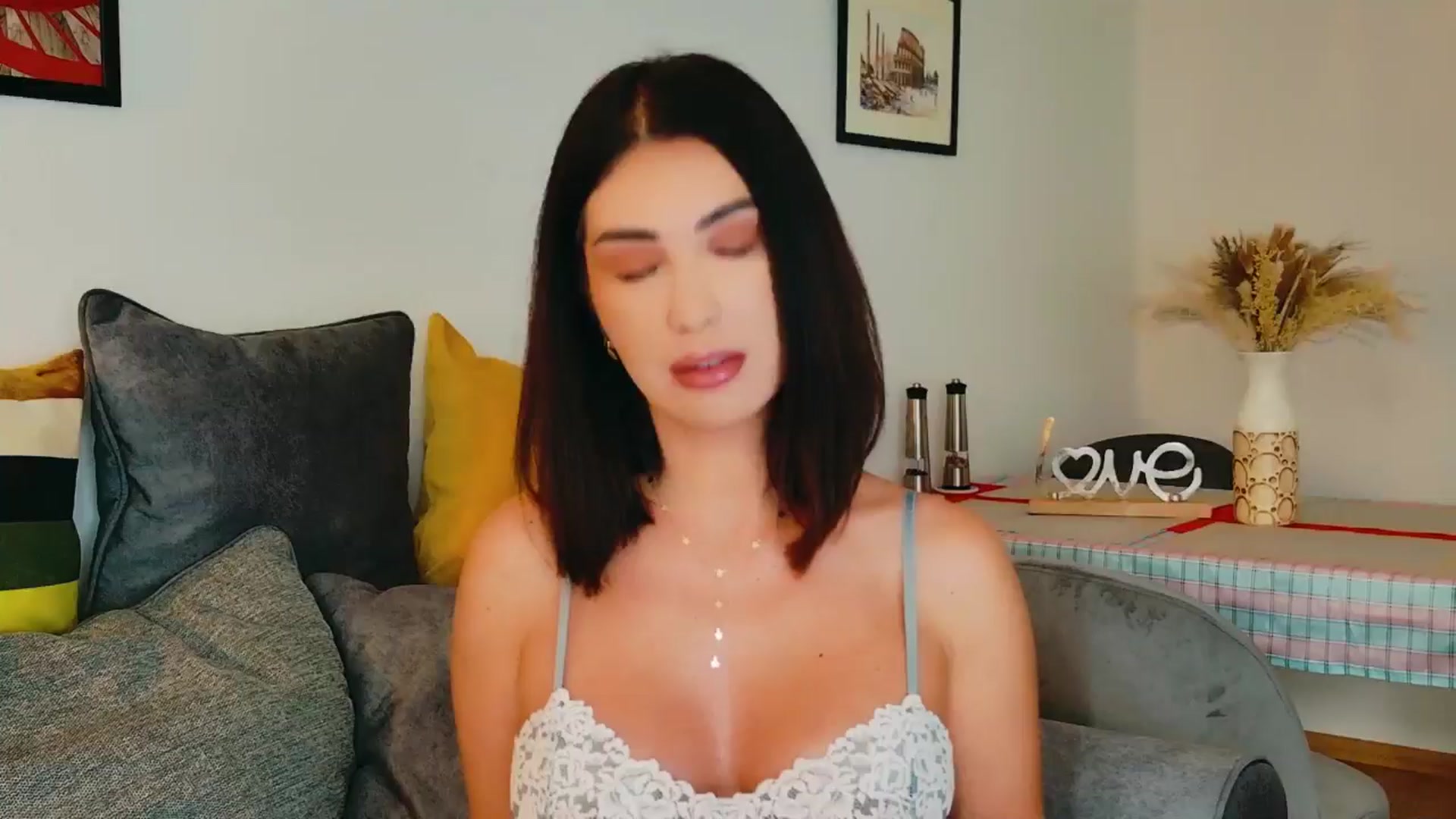 Gallery image thumbnail from AllisonDesire's myfreecams stream on, 08/11/2024, 15:47 image 13 of 20