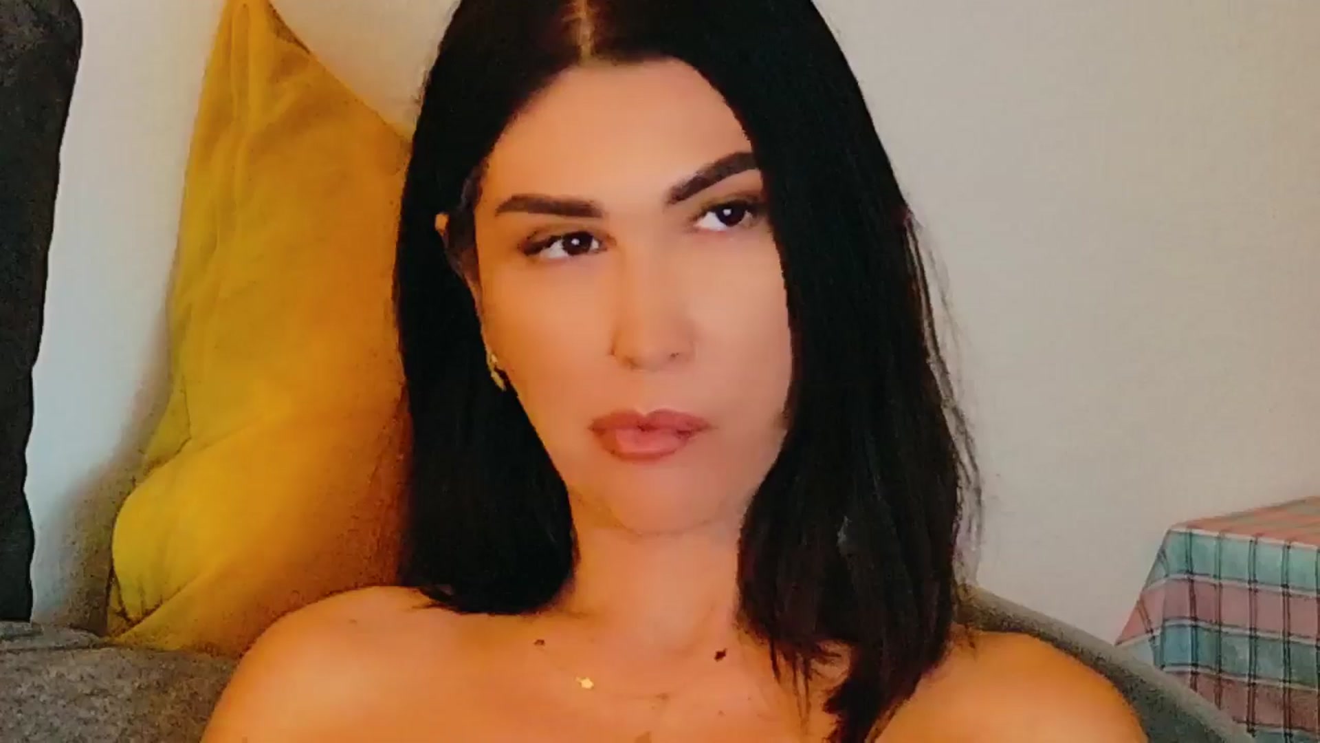 Gallery image thumbnail from AllisonDesire's myfreecams stream on, 08/12/2024, 16:31 image 14 of 20