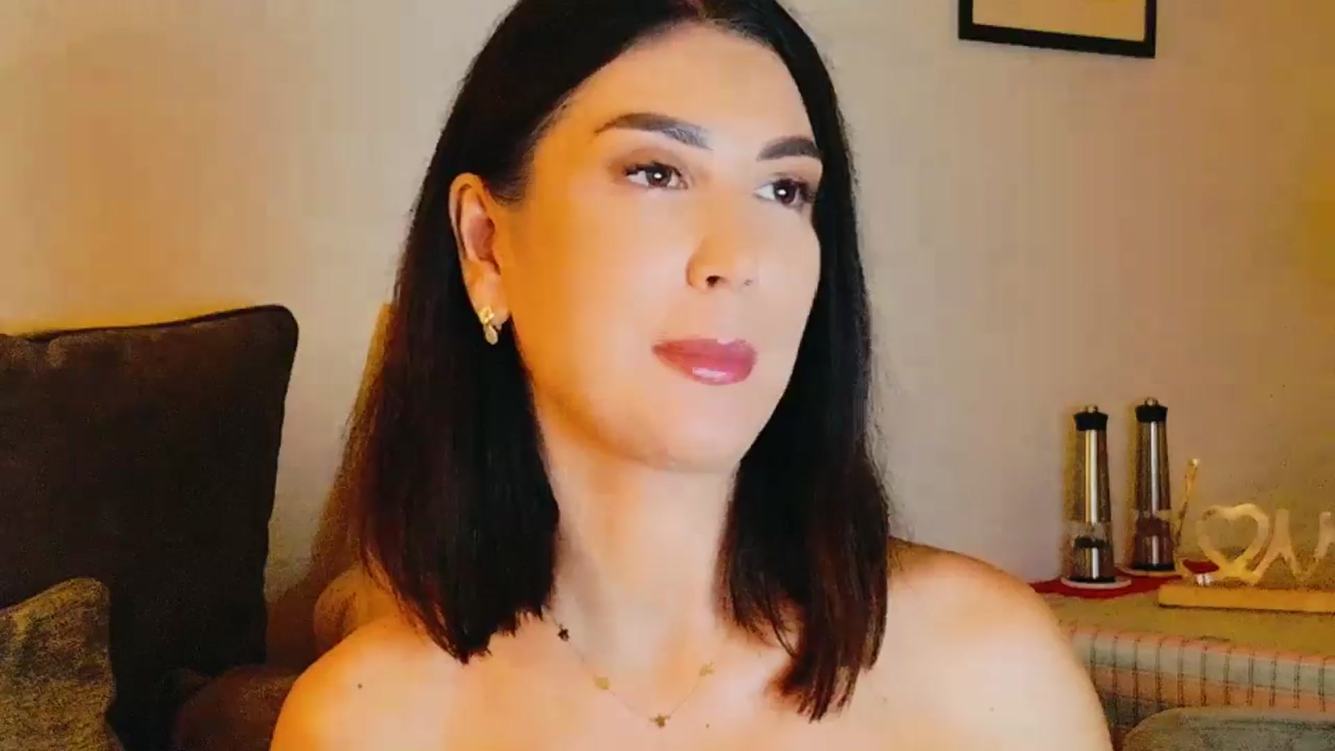Gallery image thumbnail from AllisonDesire's myfreecams stream on, 08/12/2024, 18:04 image 15 of 20