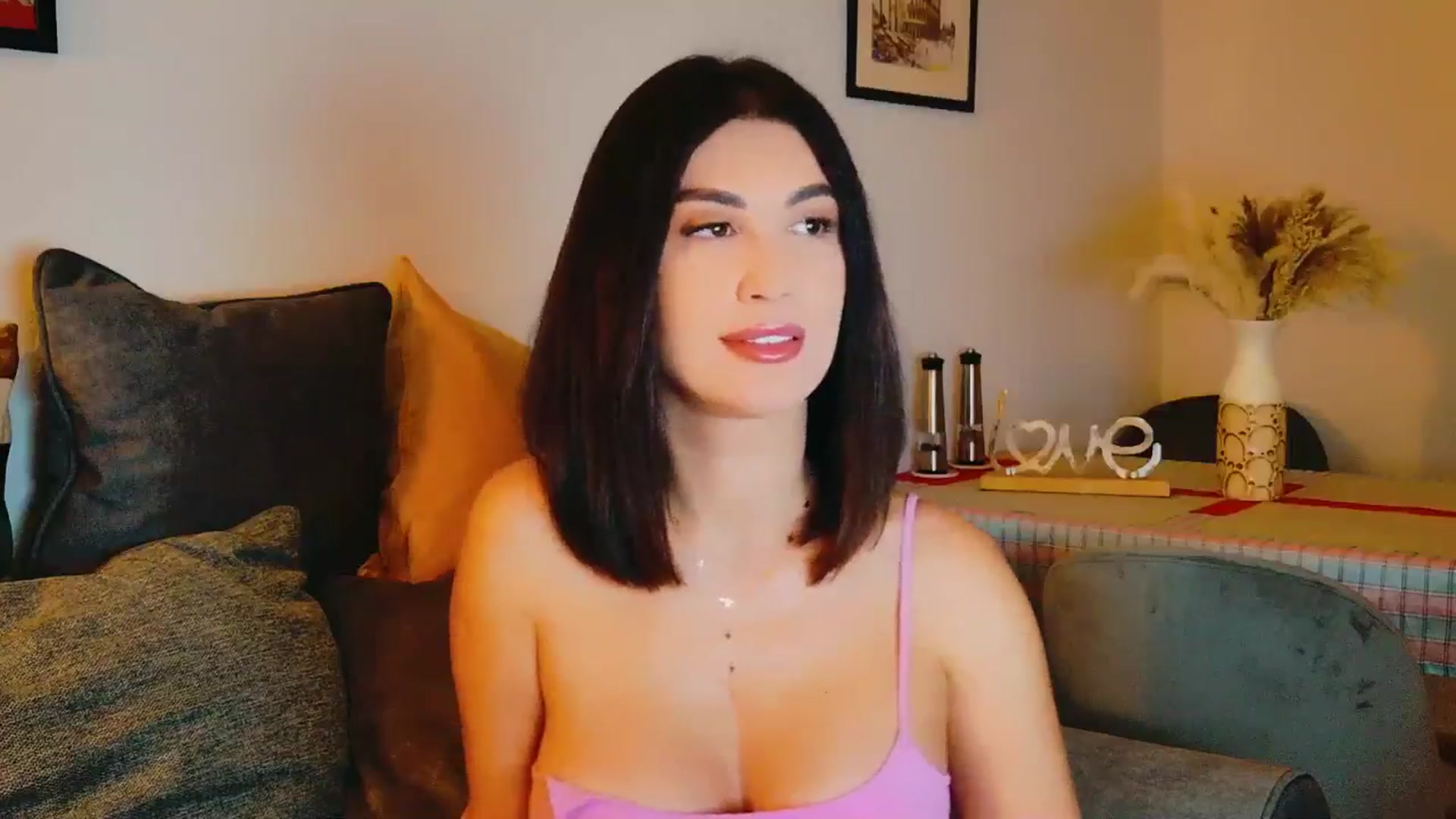 Gallery image thumbnail from AllisonDesire's myfreecams stream on, 08/13/2024, 19:28 image 11 of 20