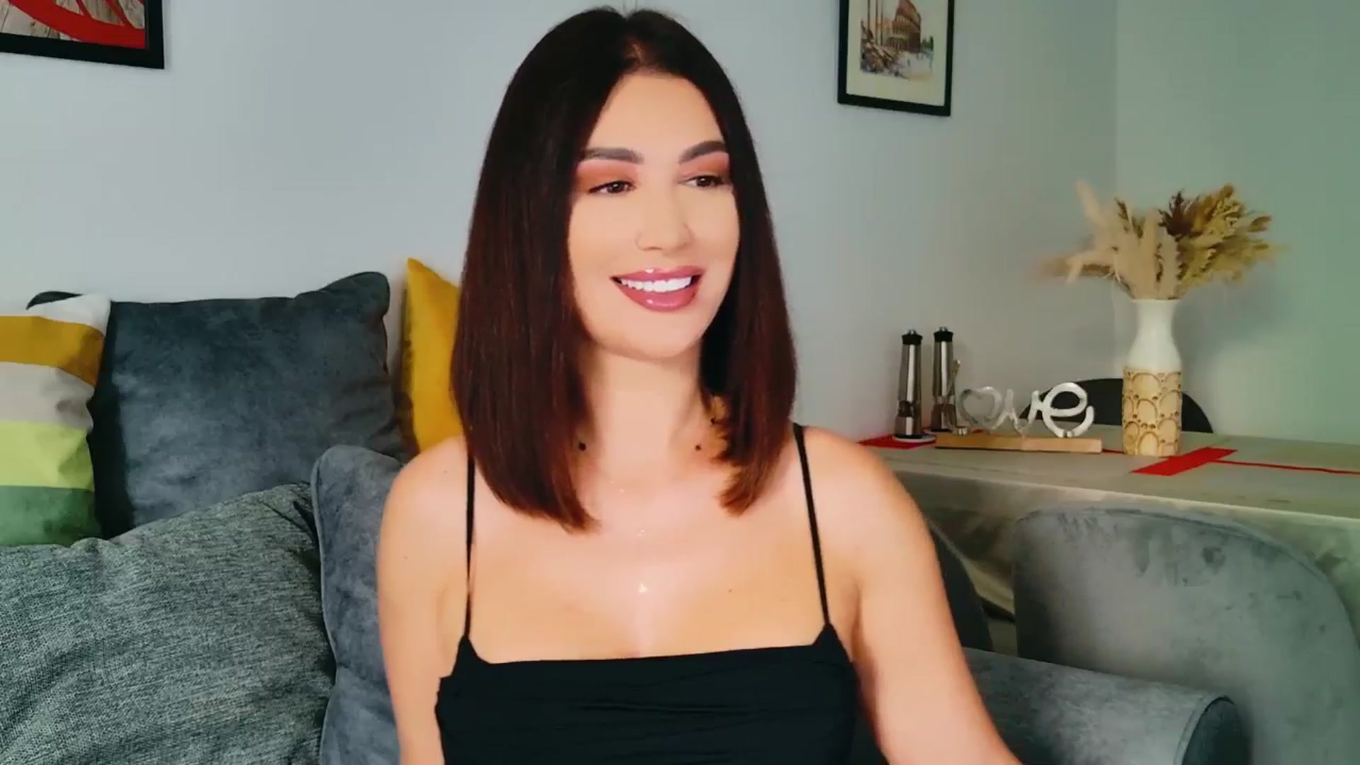 Gallery image thumbnail from AllisonDesire's myfreecams stream on, 08/29/2024, 14:58 image 7 of 20