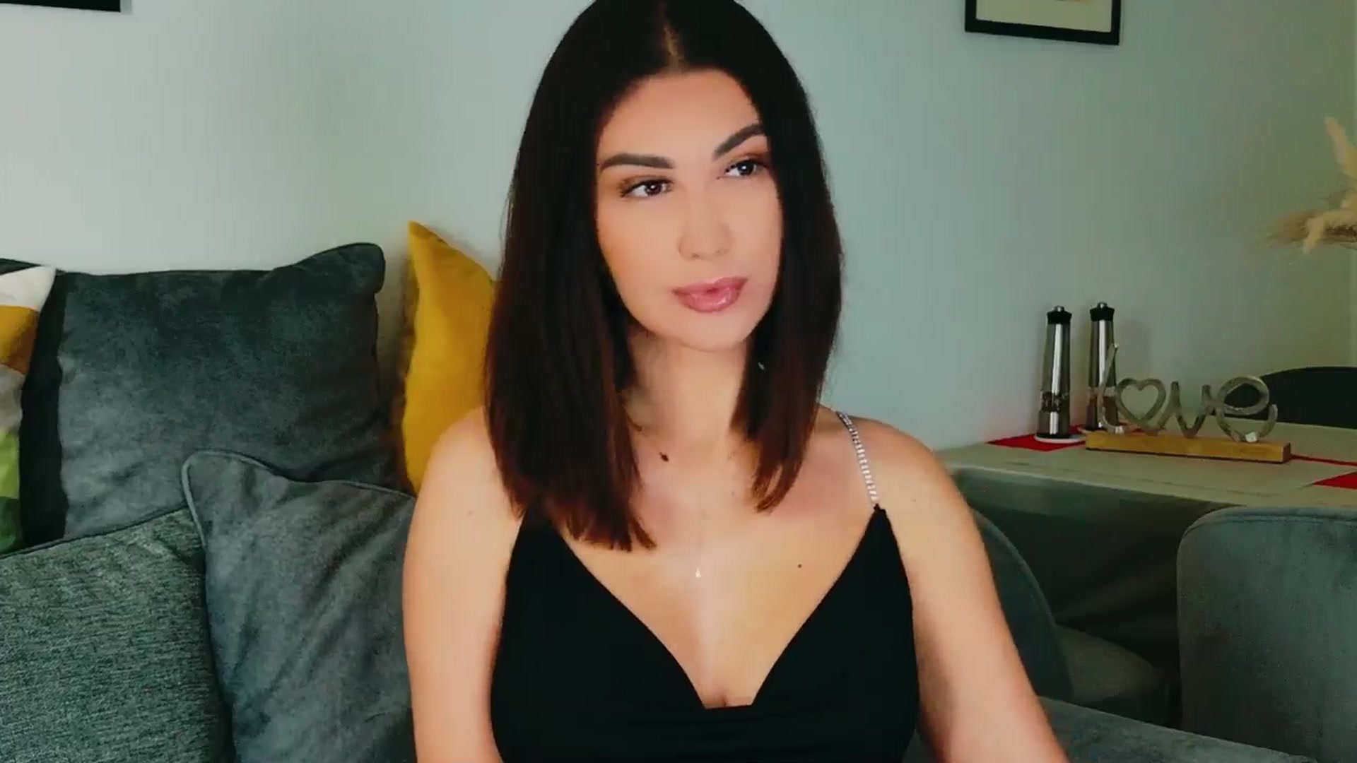 Gallery image thumbnail from AllisonDesire's myfreecams stream on, 09/01/2024, 16:46 image 11 of 20