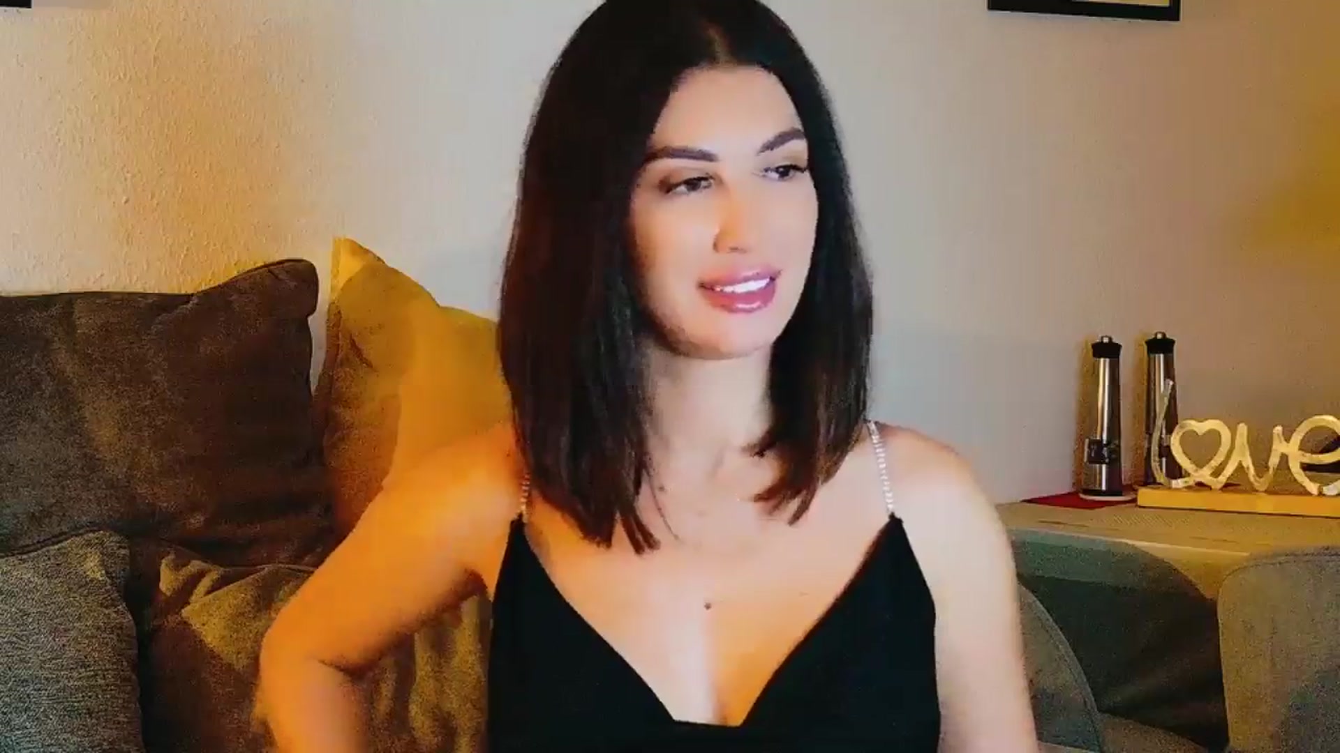 Gallery image thumbnail from AllisonDesire's myfreecams stream on, 09/01/2024, 20:57 image 6 of 20