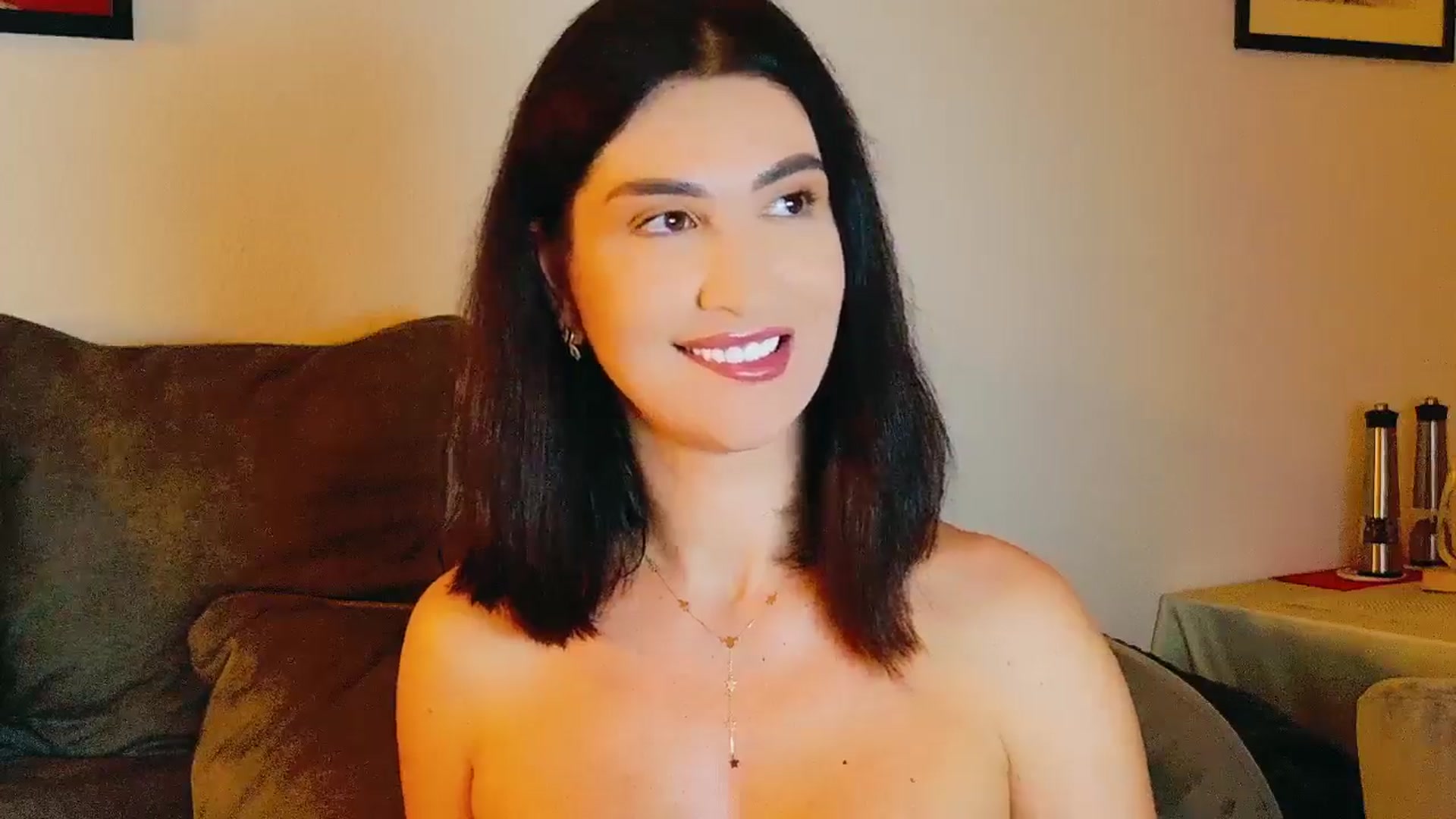 Gallery image thumbnail from AllisonDesire's myfreecams stream on, 09/17/2024, 04:16 image 10 of 20