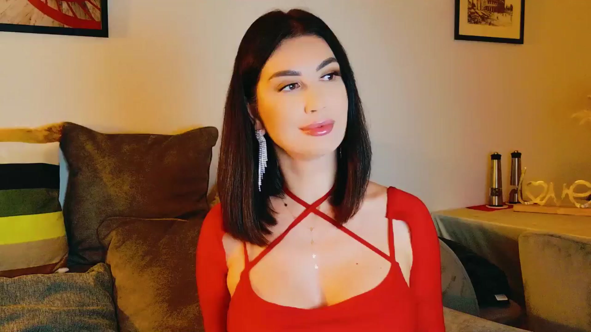 Gallery image thumbnail from AllisonDesire's myfreecams stream on, 09/17/2024, 21:11 image 16 of 20