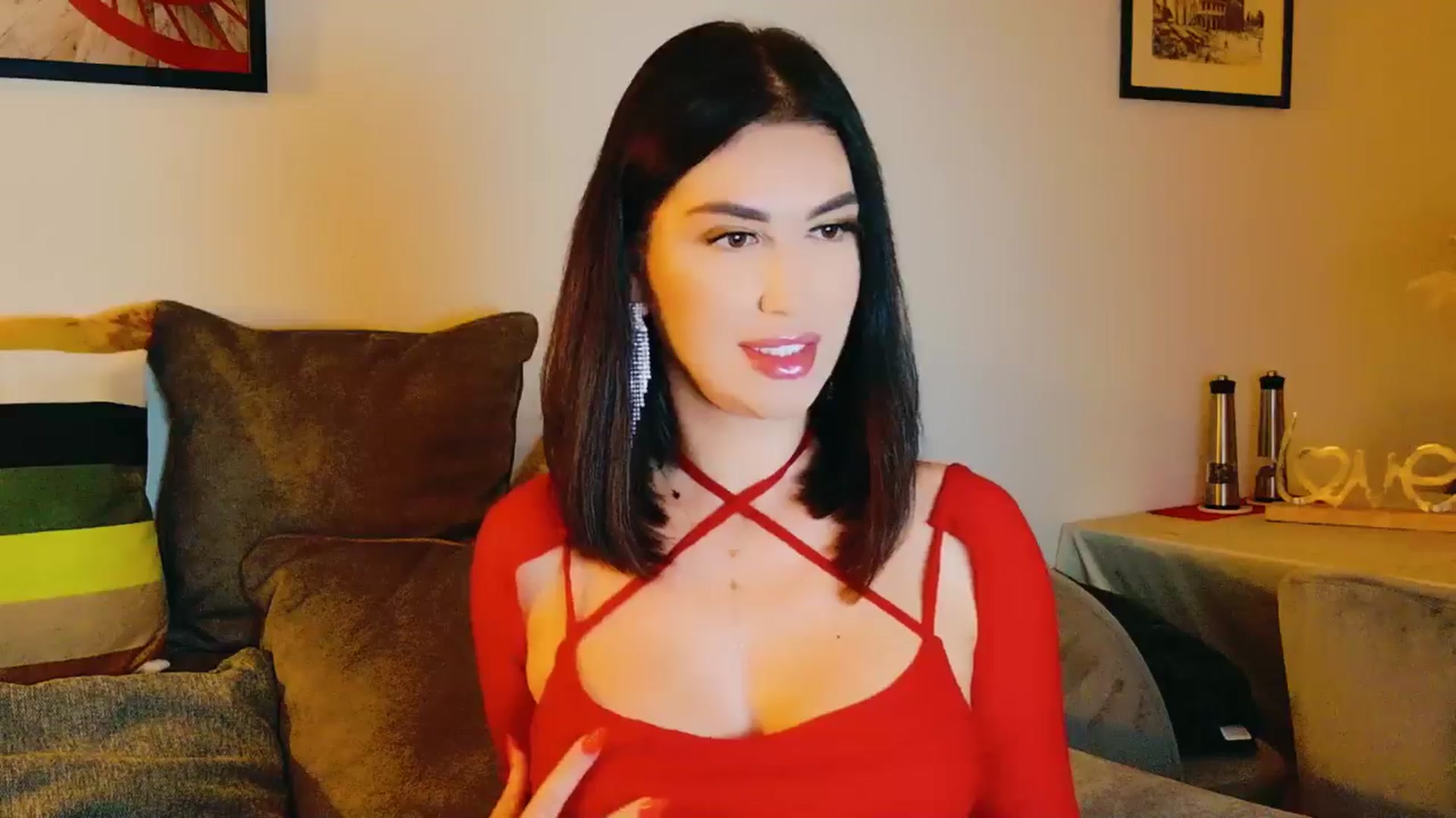 Gallery image thumbnail from AllisonDesire's myfreecams stream on, 09/17/2024, 21:11 image 11 of 20