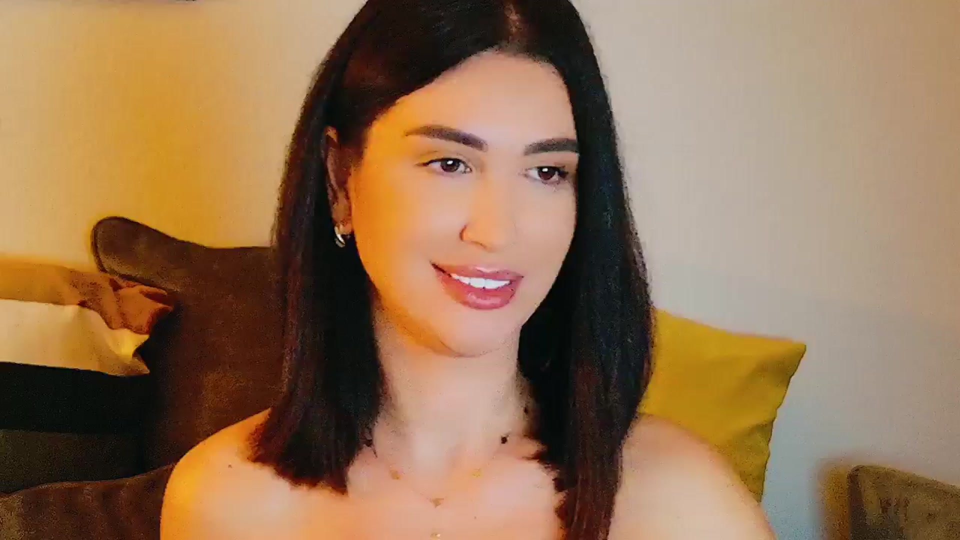 Gallery image thumbnail from AllisonDesire's myfreecams stream on, 09/23/2024, 18:23 image 19 of 20