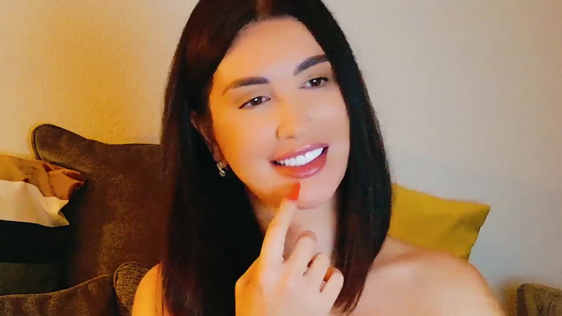 Gallery image thumbnail from AllisonDesire's myfreecams stream on, 09/23/2024, 18:23 image 18 of 20