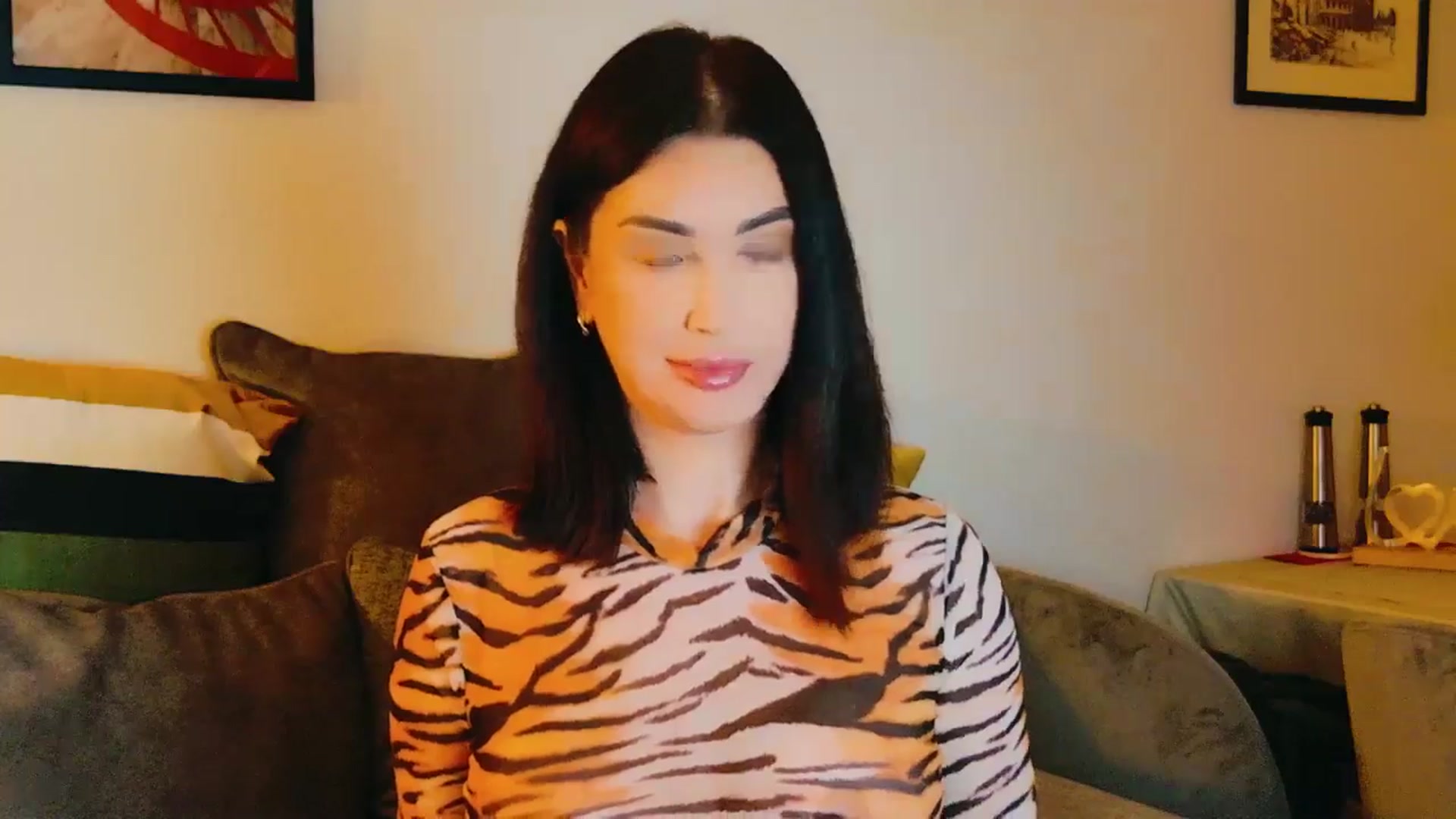 Gallery image thumbnail from AllisonDesire's myfreecams stream on, 09/24/2024, 17:22 image 3 of 20