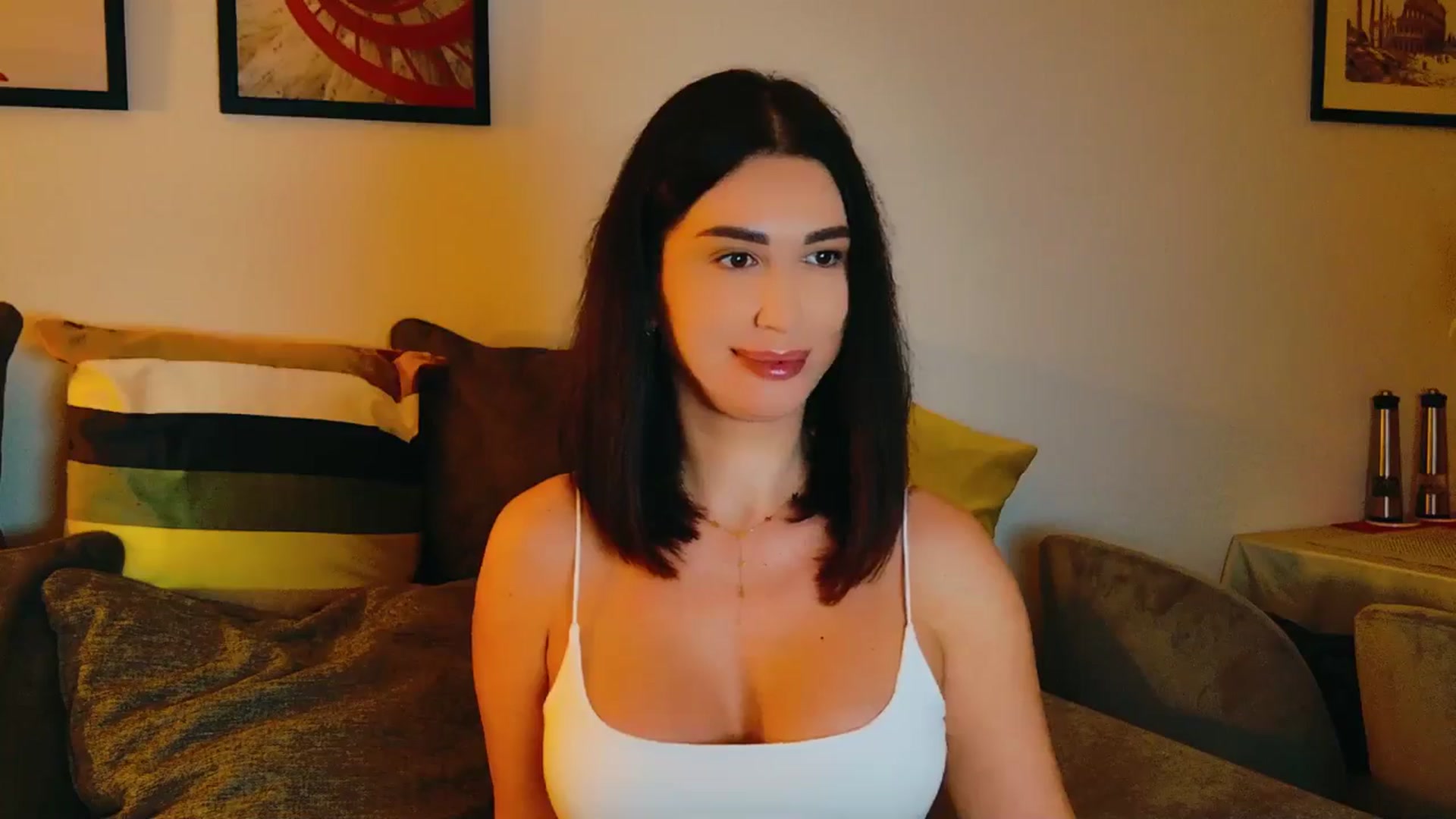Gallery image thumbnail from AllisonDesire's myfreecams stream on, 10/07/2024, 19:54 image 20 of 20