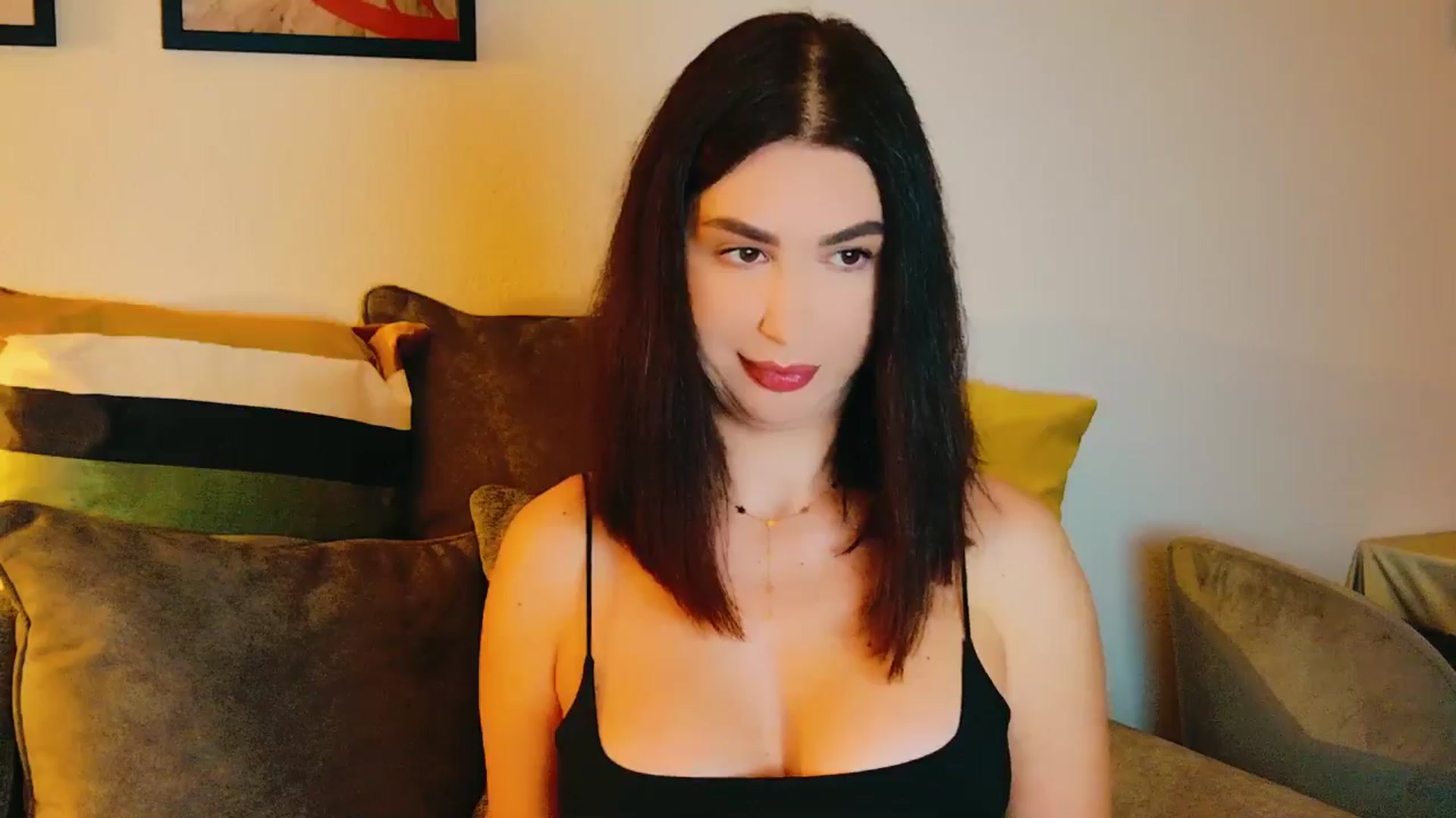 Gallery image thumbnail from AllisonDesire's myfreecams stream on, 10/12/2024, 18:26 image 15 of 20