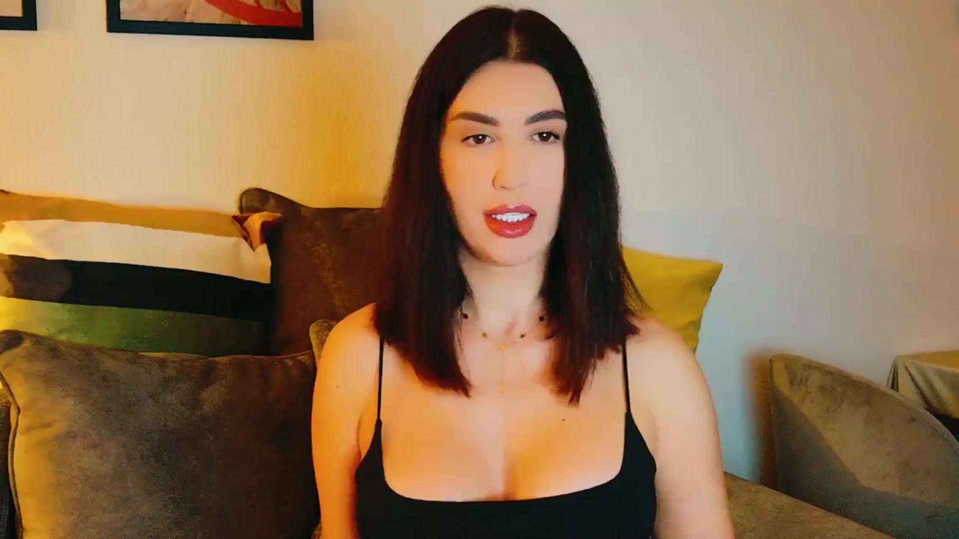 Gallery image thumbnail from AllisonDesire's myfreecams stream on, 10/12/2024, 18:26 image 3 of 20