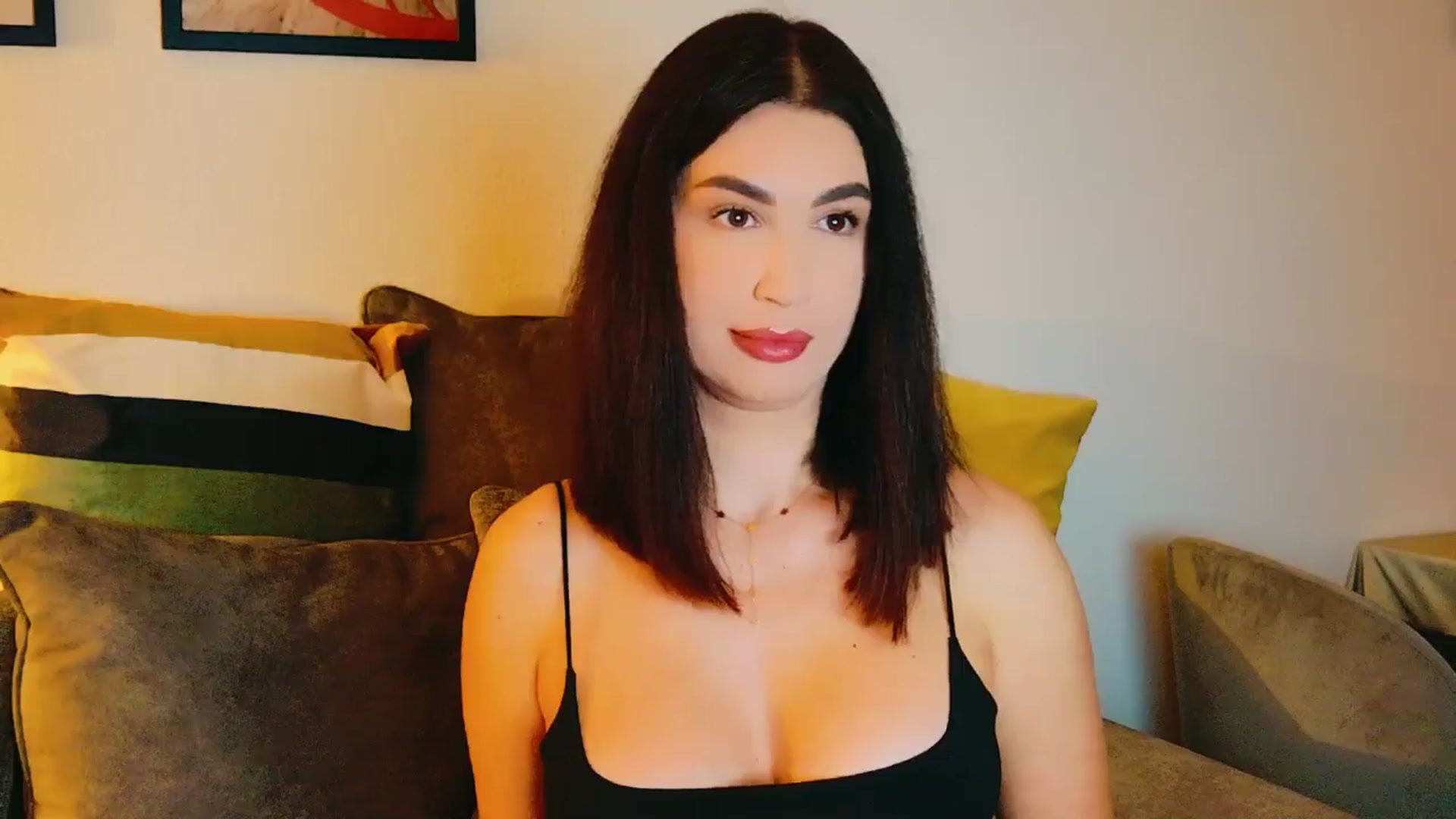 Gallery image thumbnail from AllisonDesire's myfreecams stream on, 10/12/2024, 18:26 image 14 of 20