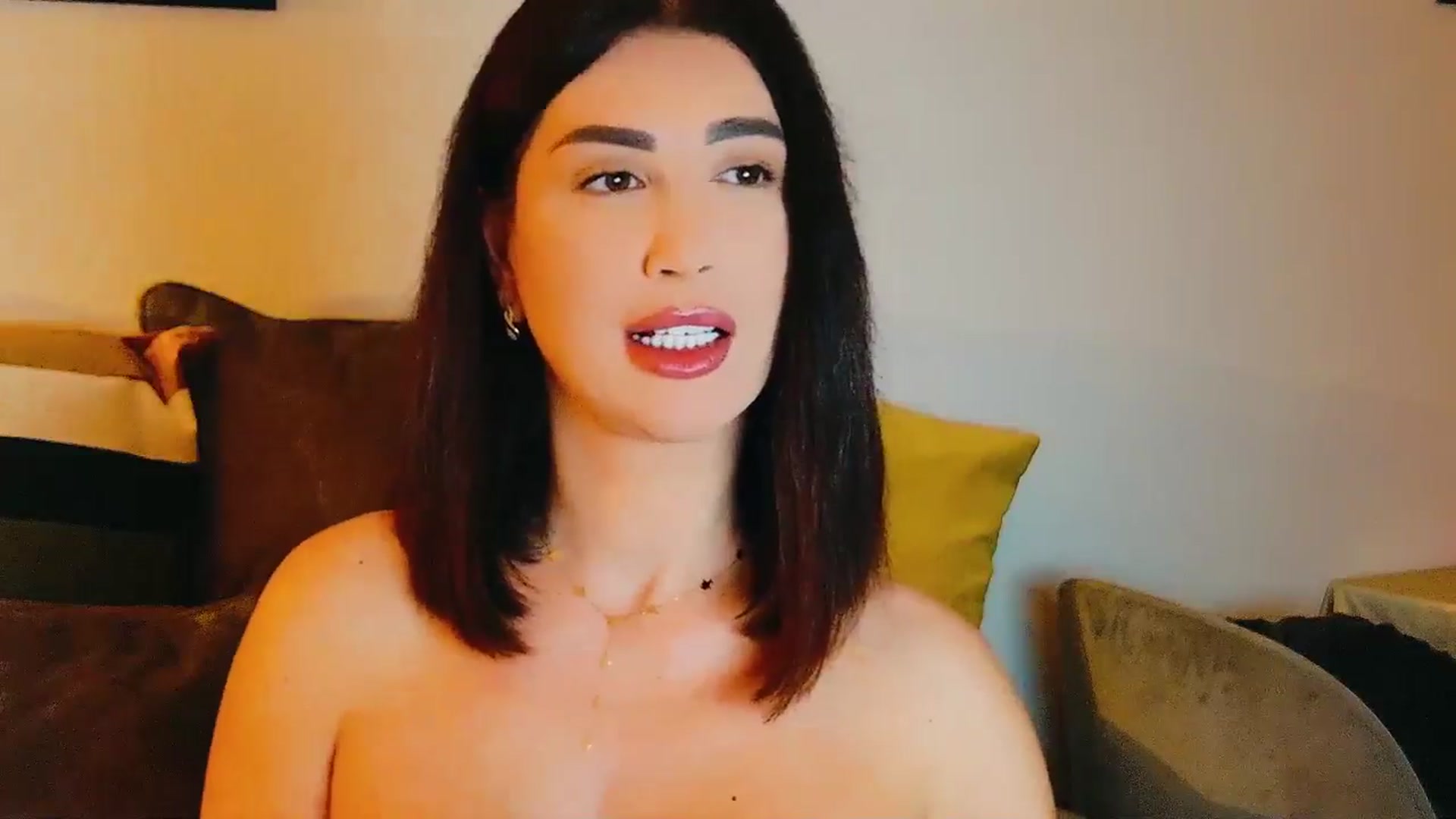 Gallery image thumbnail from AllisonDesire's myfreecams stream on, 10/13/2024, 19:51 image 3 of 20