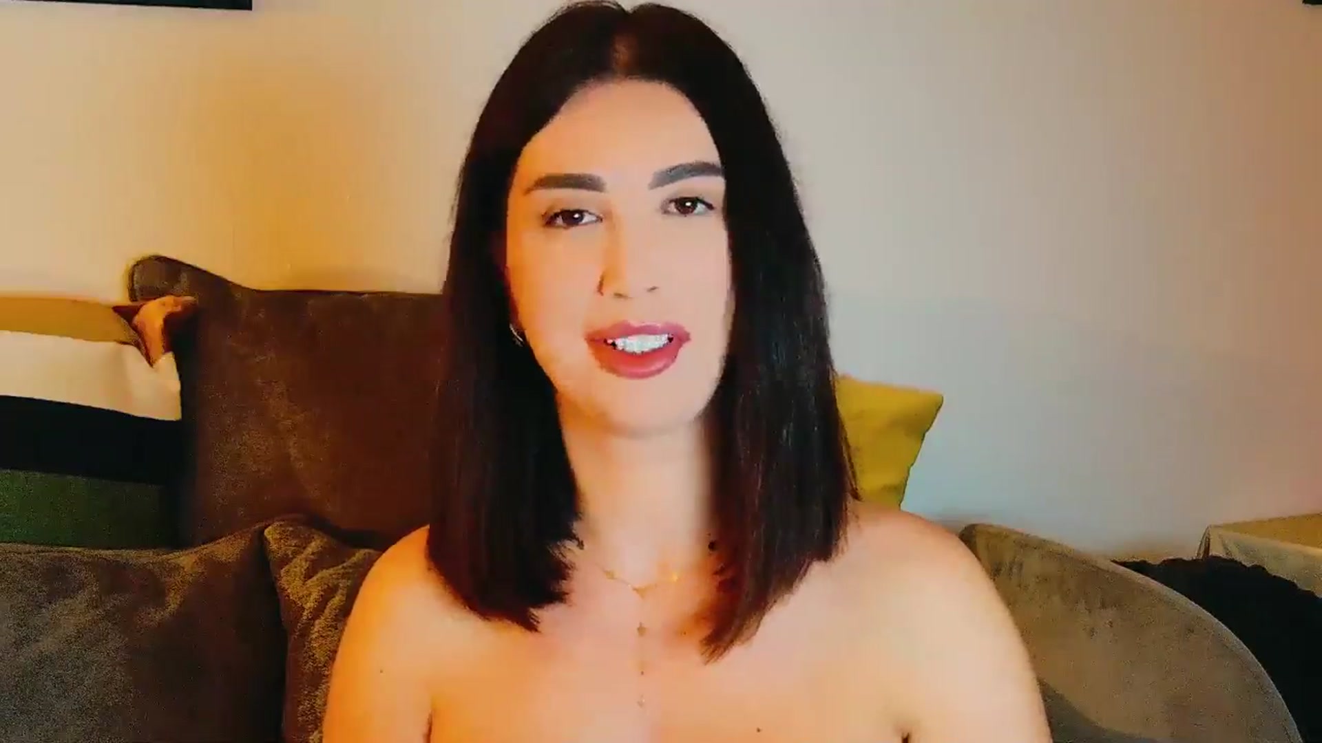 Gallery image thumbnail from AllisonDesire's myfreecams stream on, 10/13/2024, 19:51 image 14 of 20