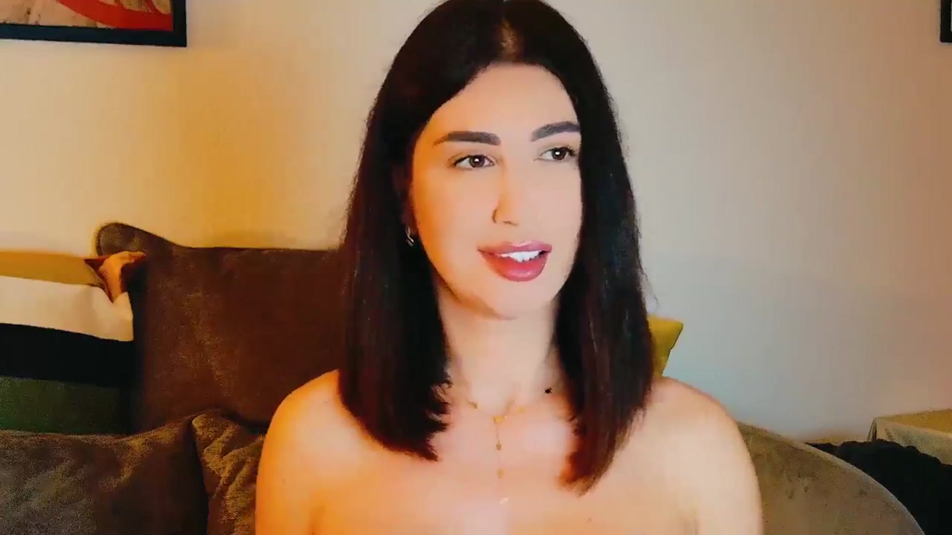 Gallery image thumbnail from AllisonDesire's myfreecams stream on, 10/13/2024, 19:51 image 18 of 20