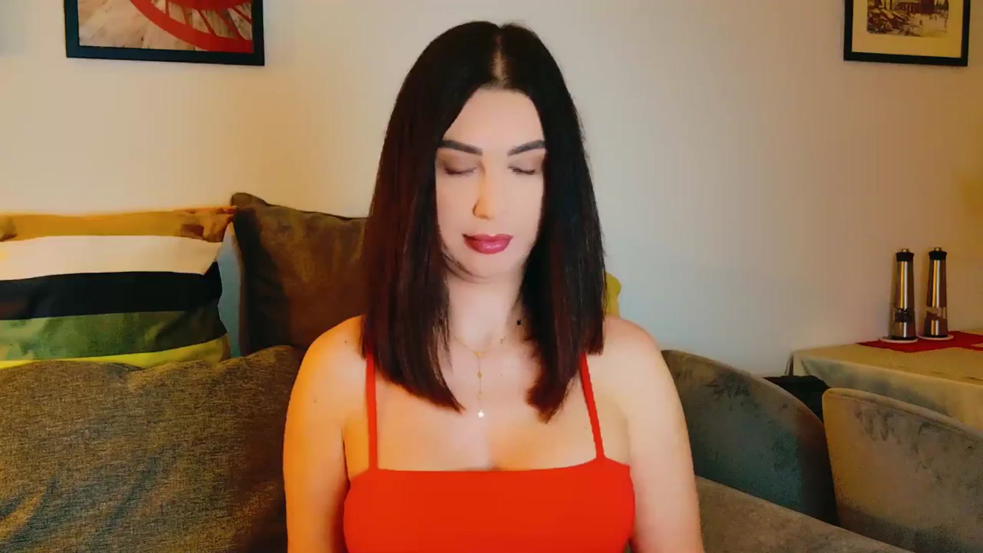 Gallery image thumbnail from AllisonDesire's myfreecams stream on, 10/14/2024, 21:28 image 3 of 20