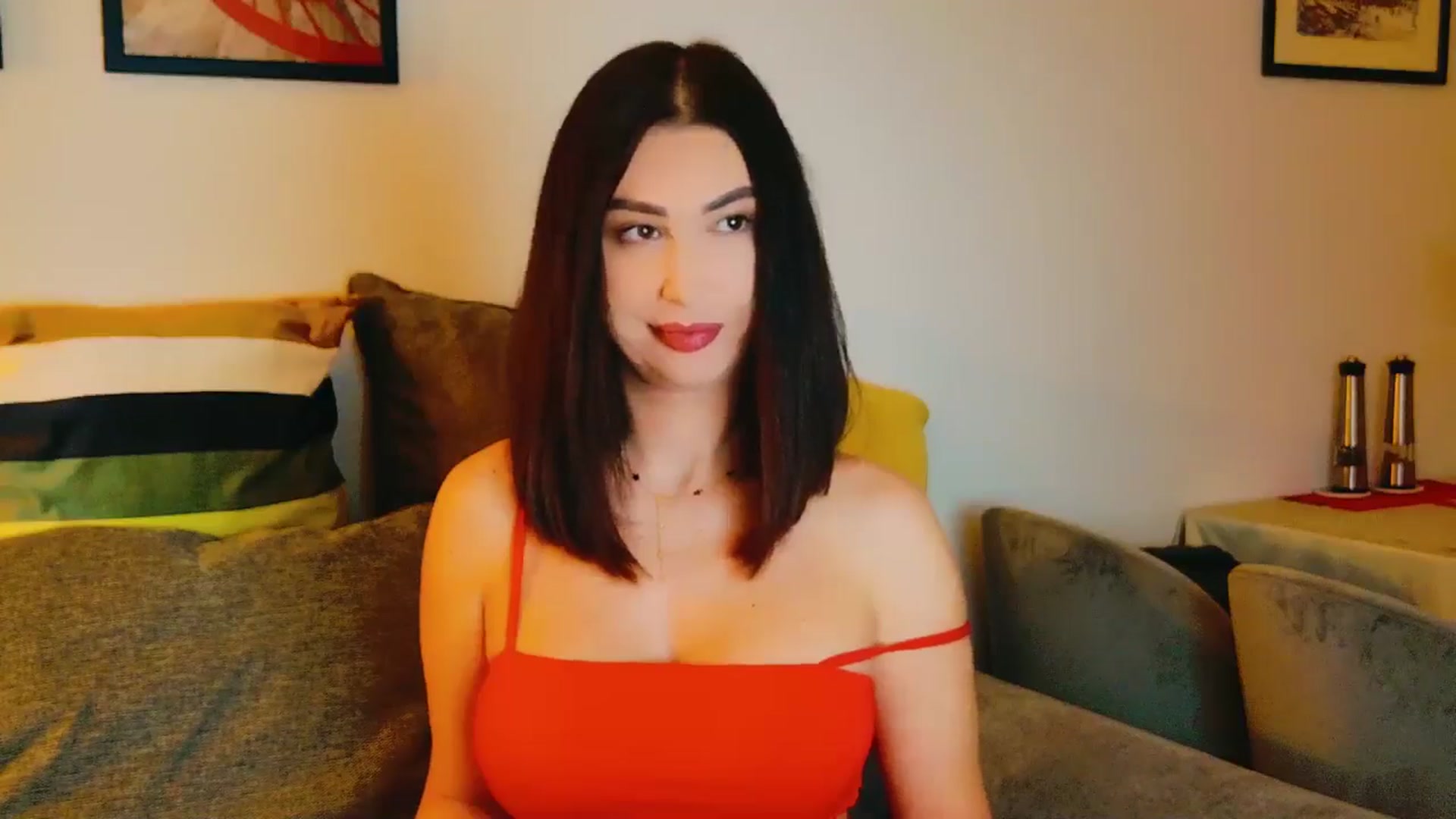 Gallery image thumbnail from AllisonDesire's myfreecams stream on, 10/14/2024, 21:28 image 5 of 20