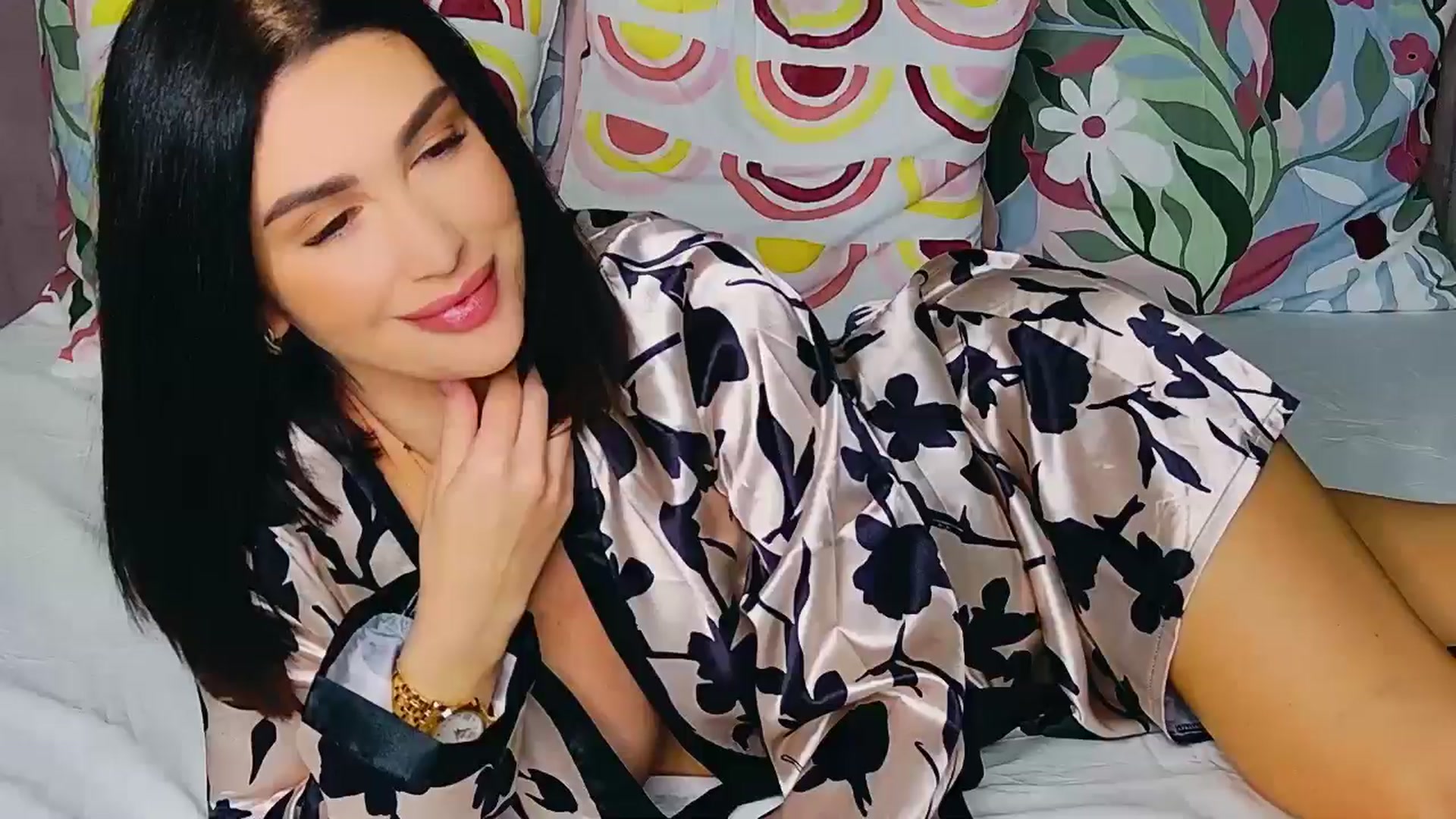 Gallery image thumbnail from AllisonDesire's myfreecams stream on, 11/11/2024, 20:47 image 1 of 20